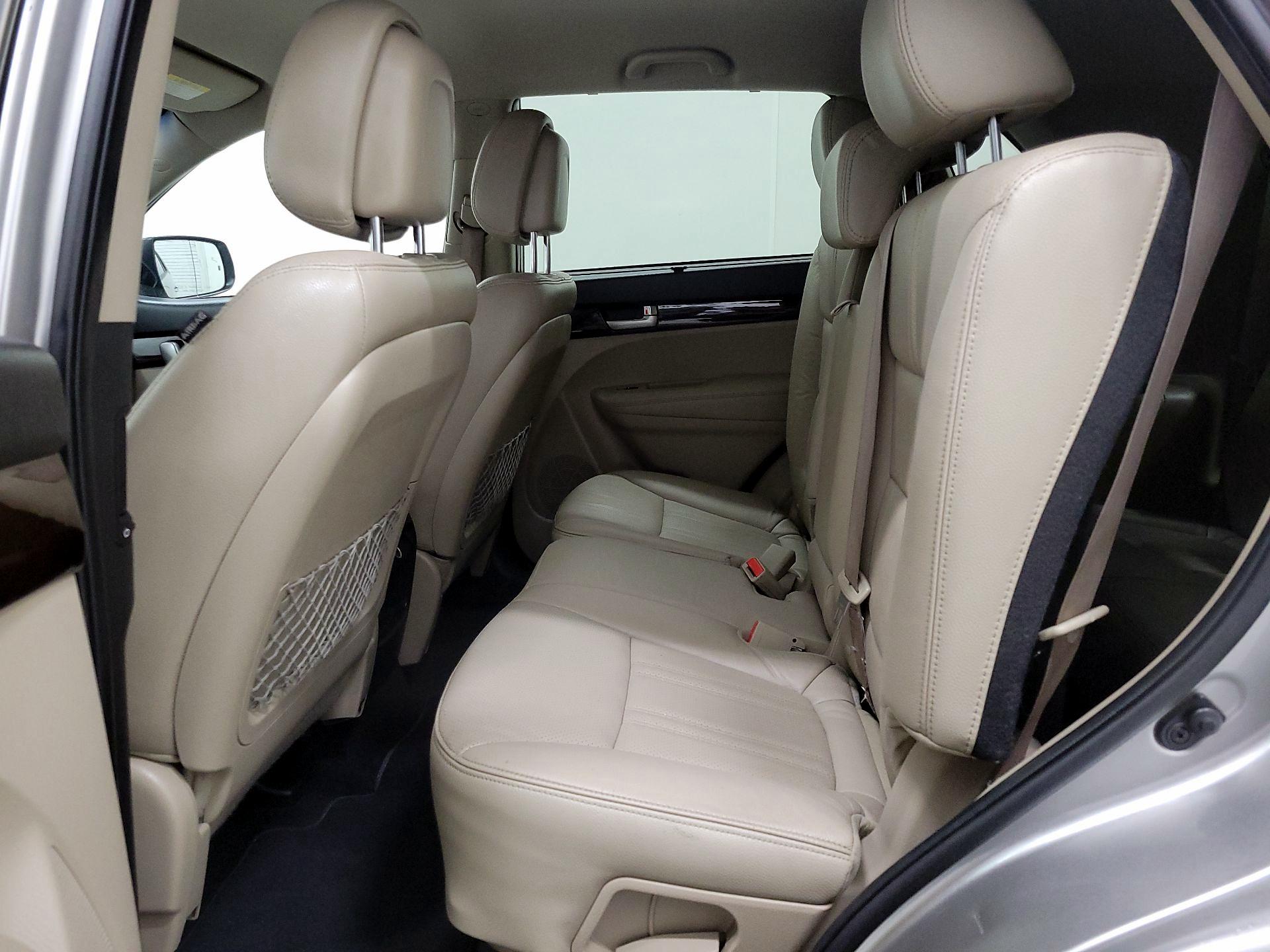 Thumbnail: 2014 Kia Sorento - 20