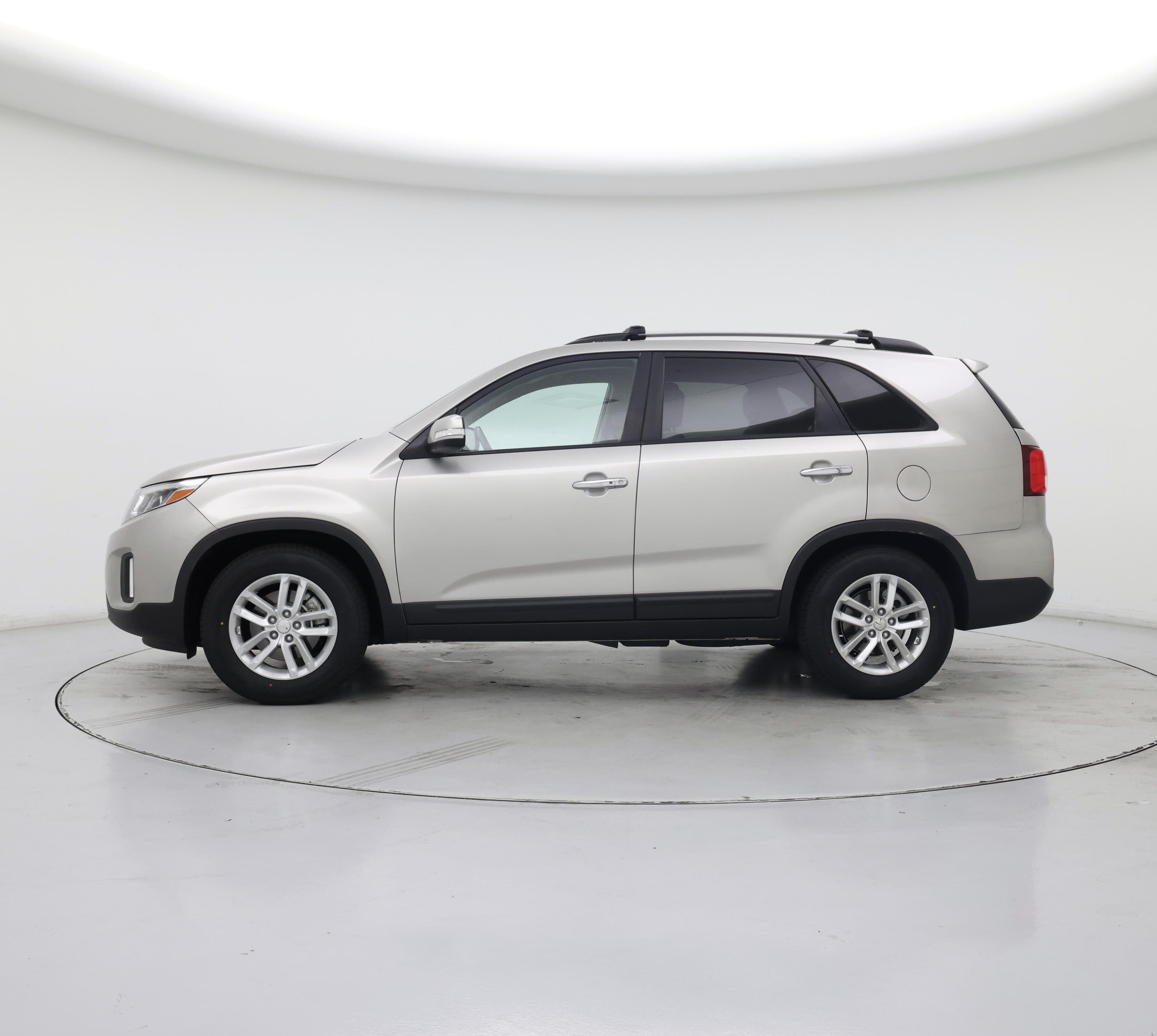 Thumbnail: 2014 Kia Sorento - 3