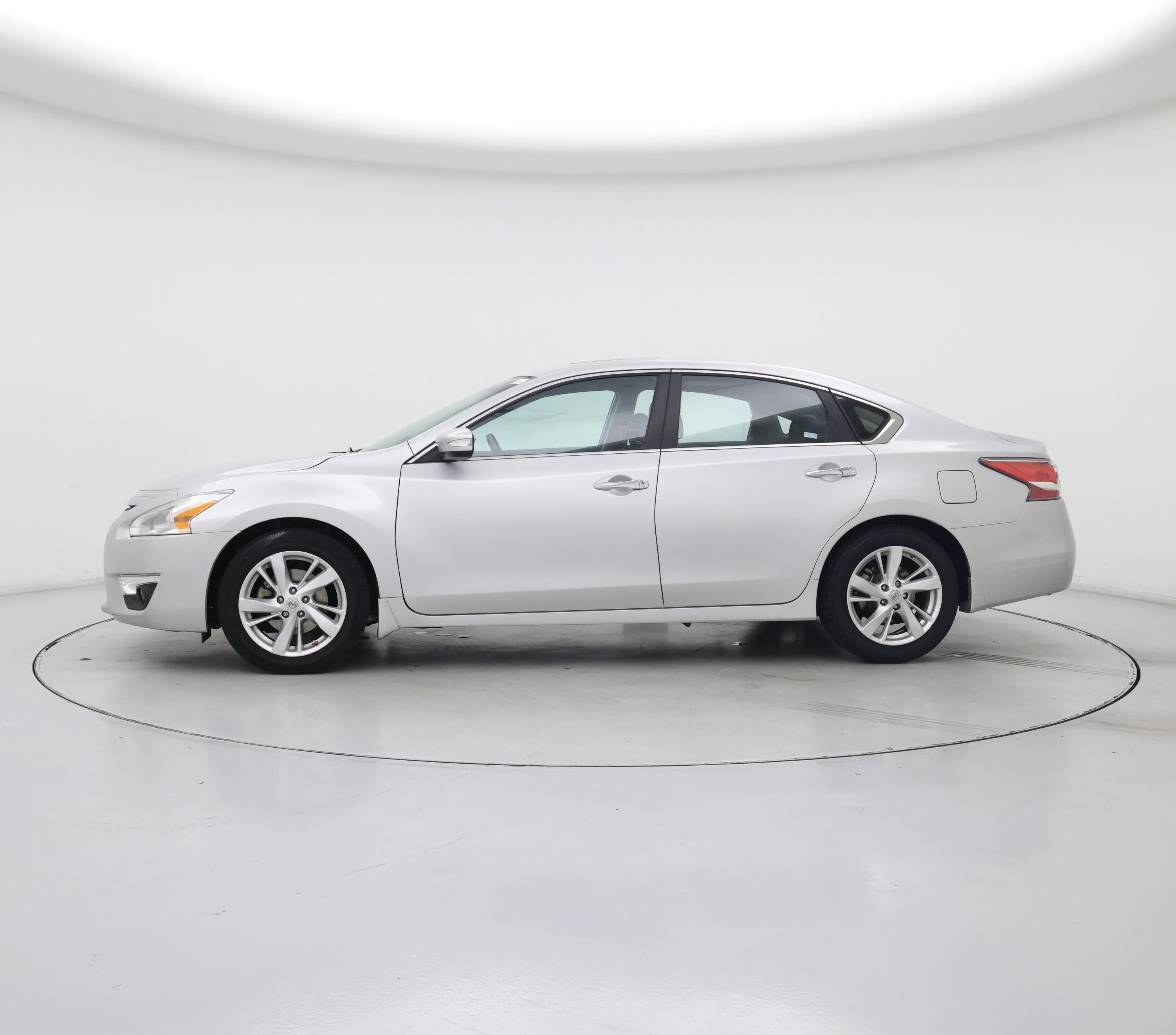 Thumbnail: 2015 Nissan Altima - 3