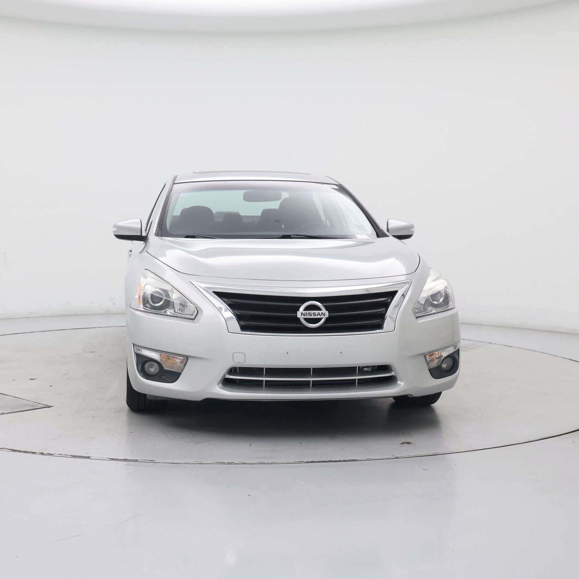 Thumbnail: 2015 Nissan Altima - 5