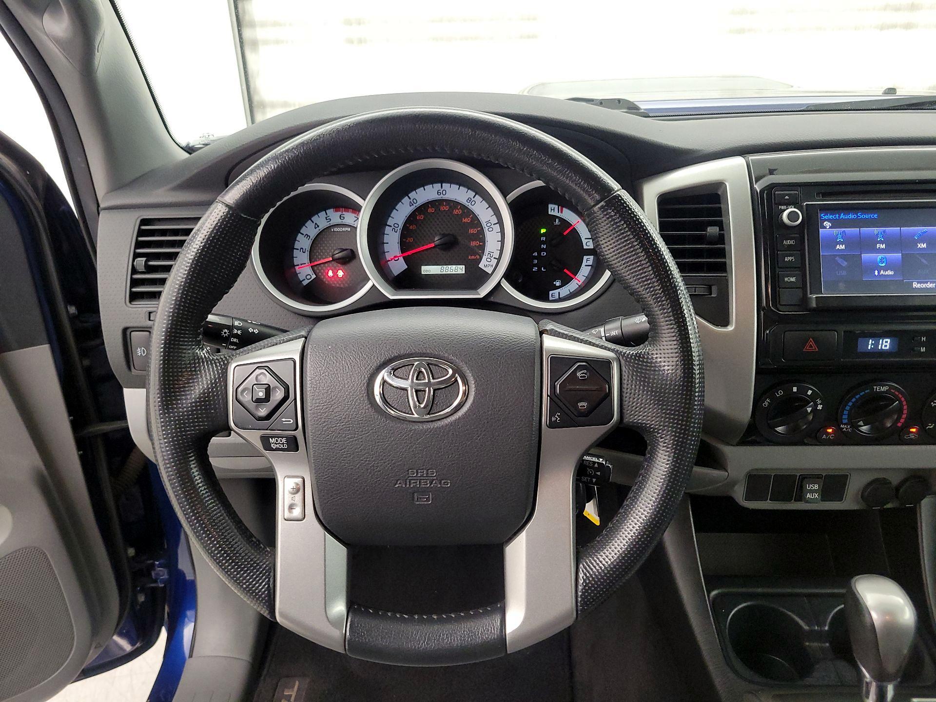 Thumbnail: 2014 Toyota Tacoma - 10