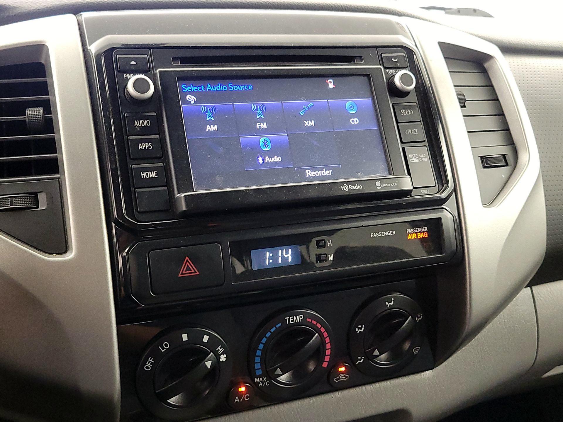 Thumbnail: 2014 Toyota Tacoma - 15