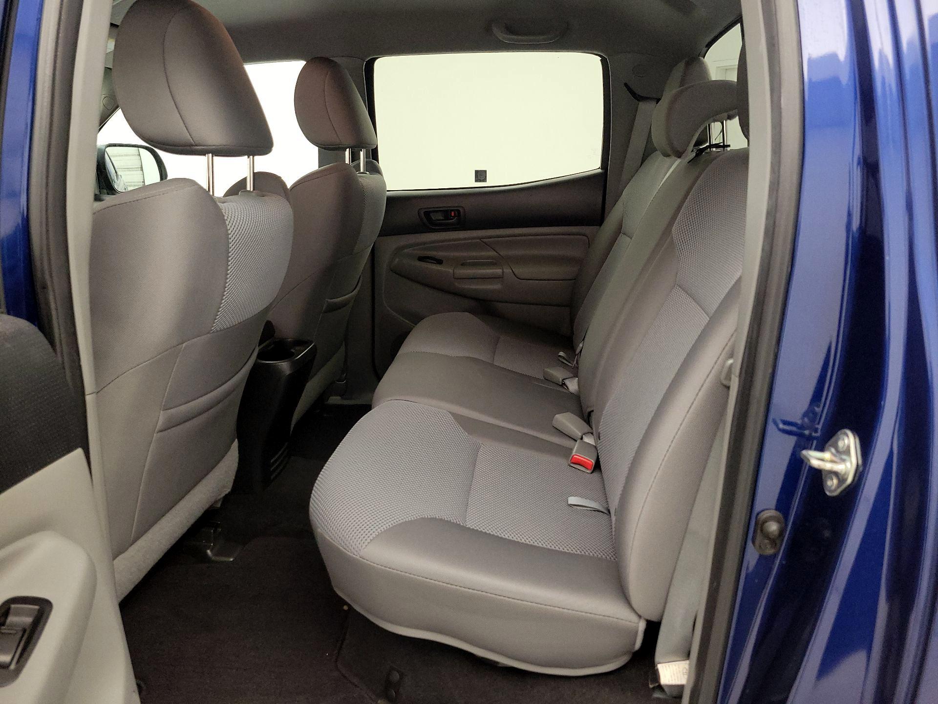 Thumbnail: 2014 Toyota Tacoma - 19