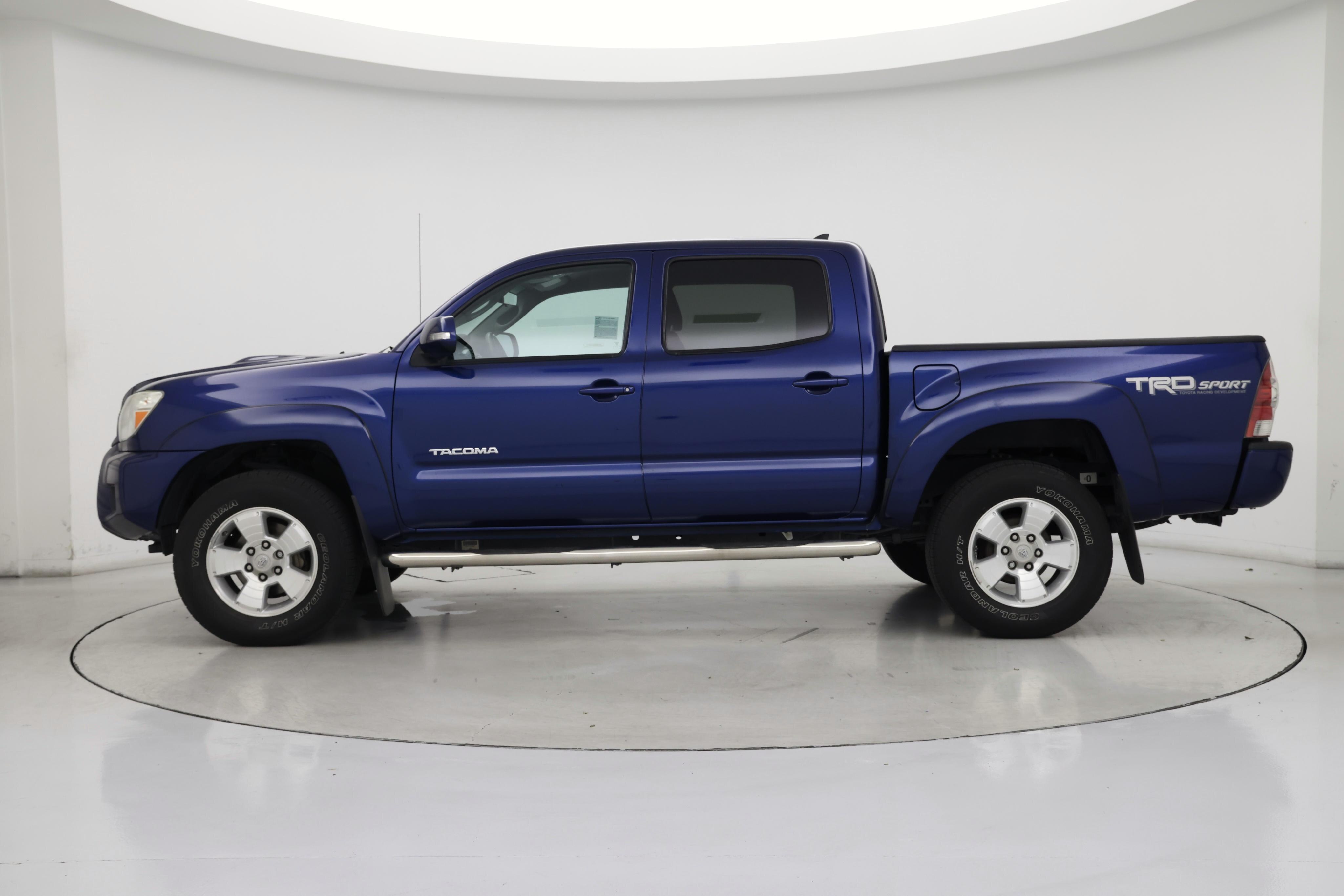 Thumbnail: 2014 Toyota Tacoma - 3
