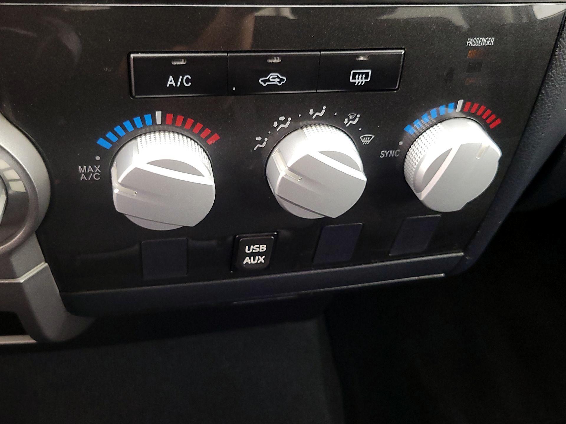 Thumbnail: 2013 Toyota Tundra - 17
