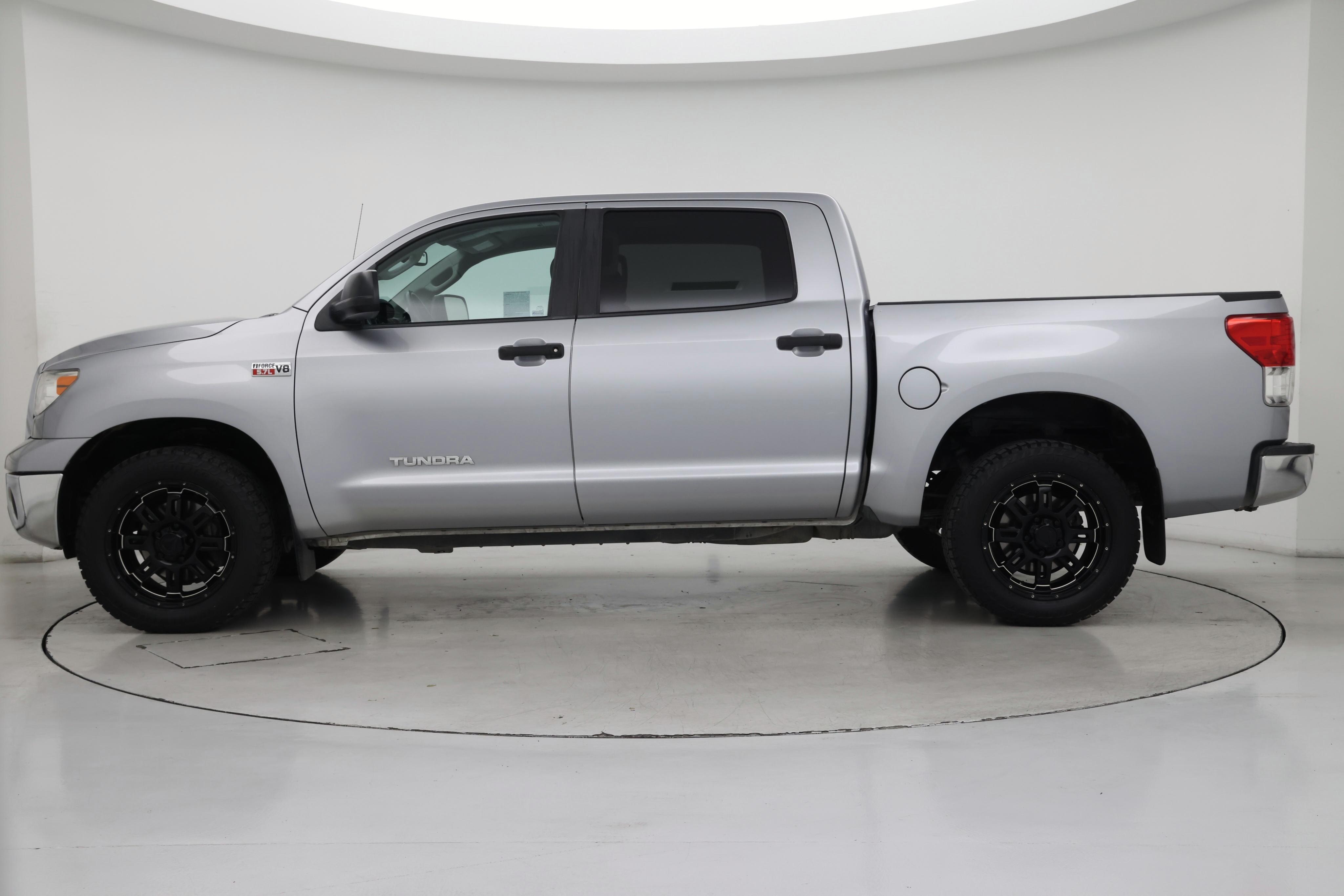 Thumbnail: 2013 Toyota Tundra - 3