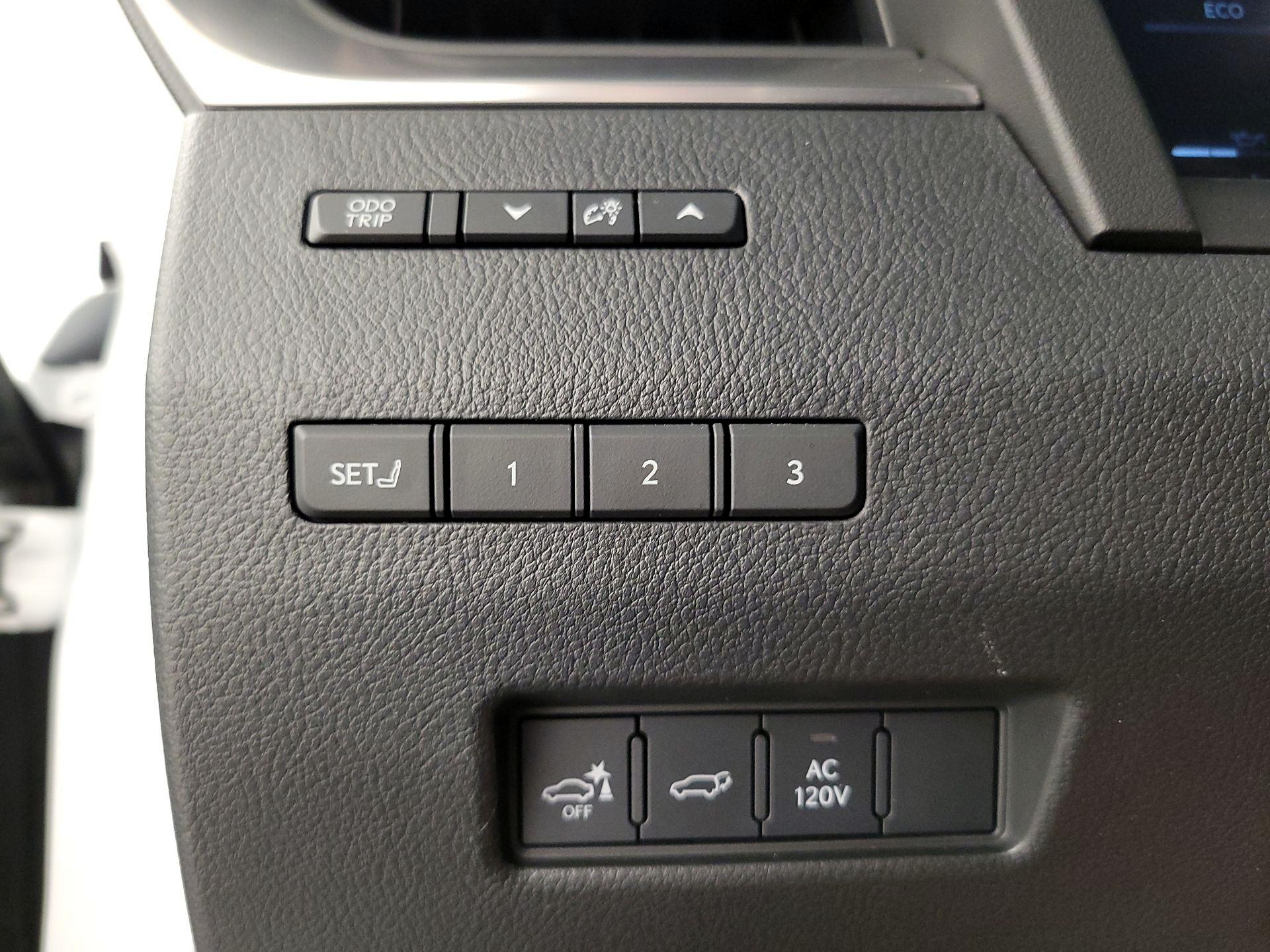 Thumbnail: 2024 Lexus GX - 13