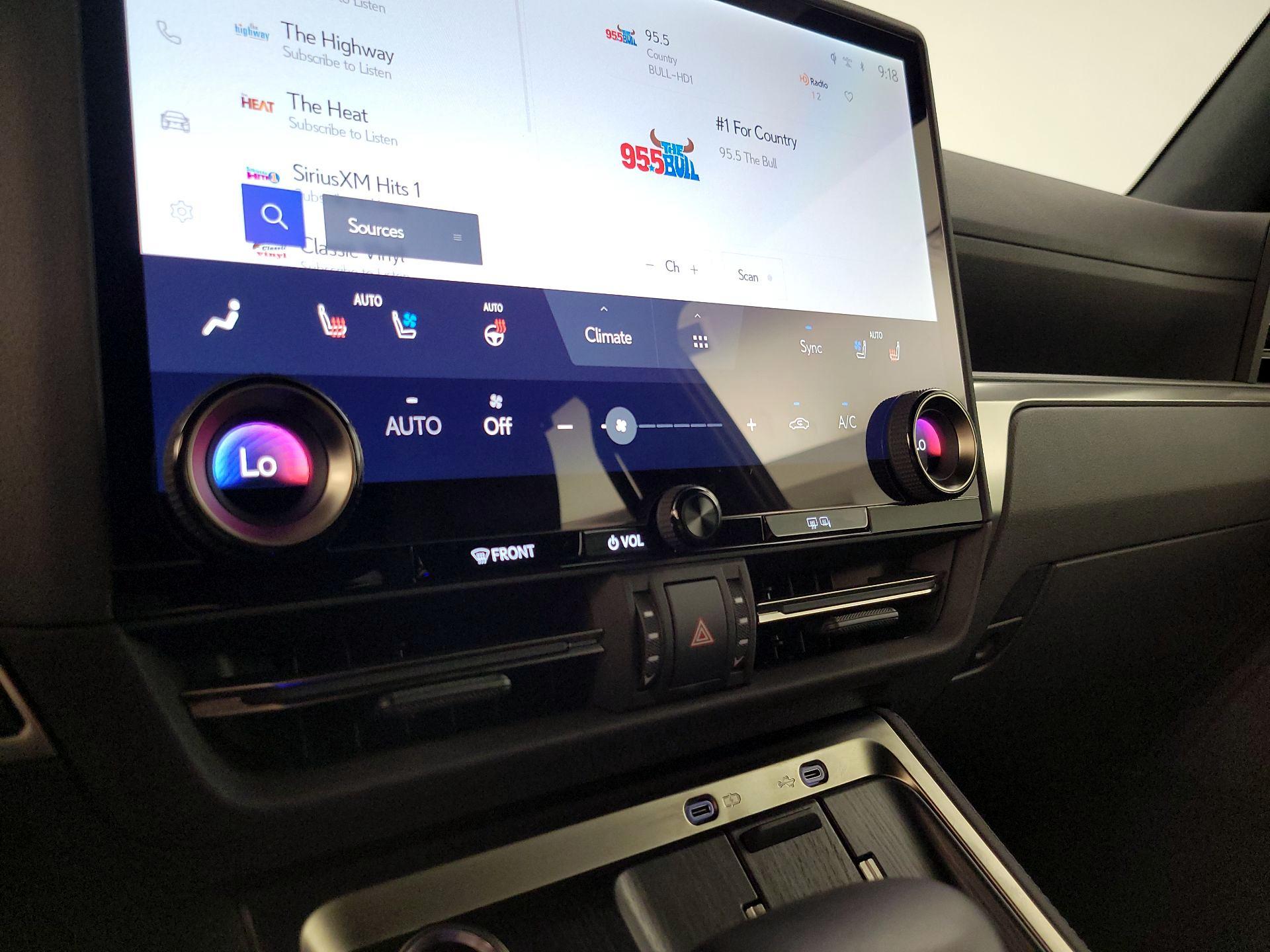 Thumbnail: 2024 Lexus GX - 17