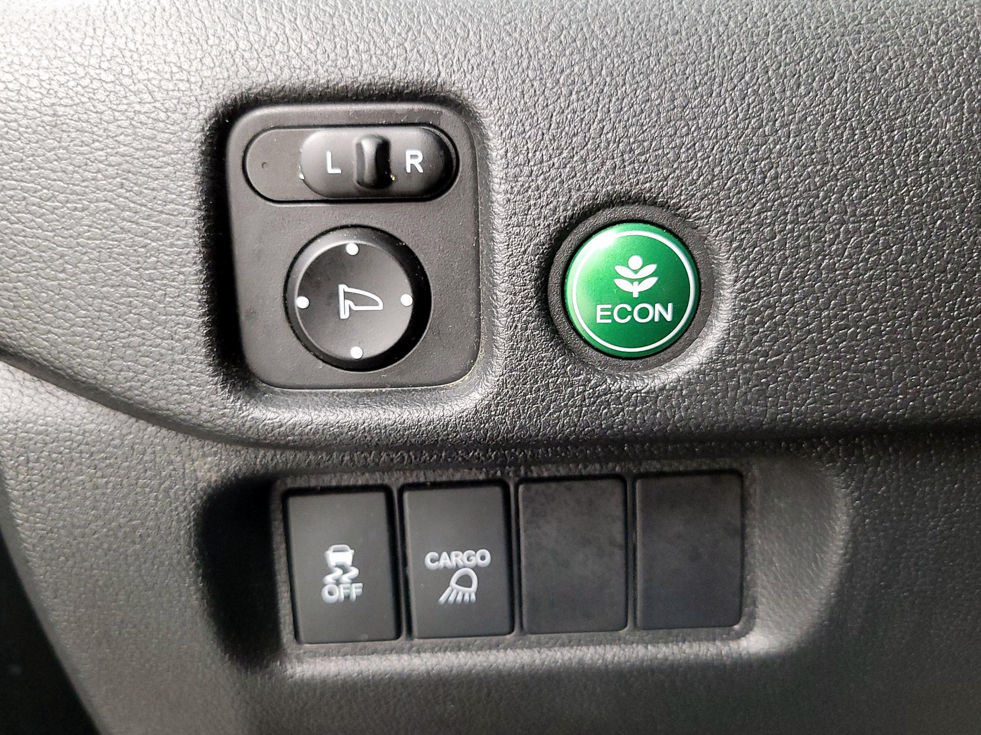 Thumbnail: 2017 Honda Ridgeline - 13