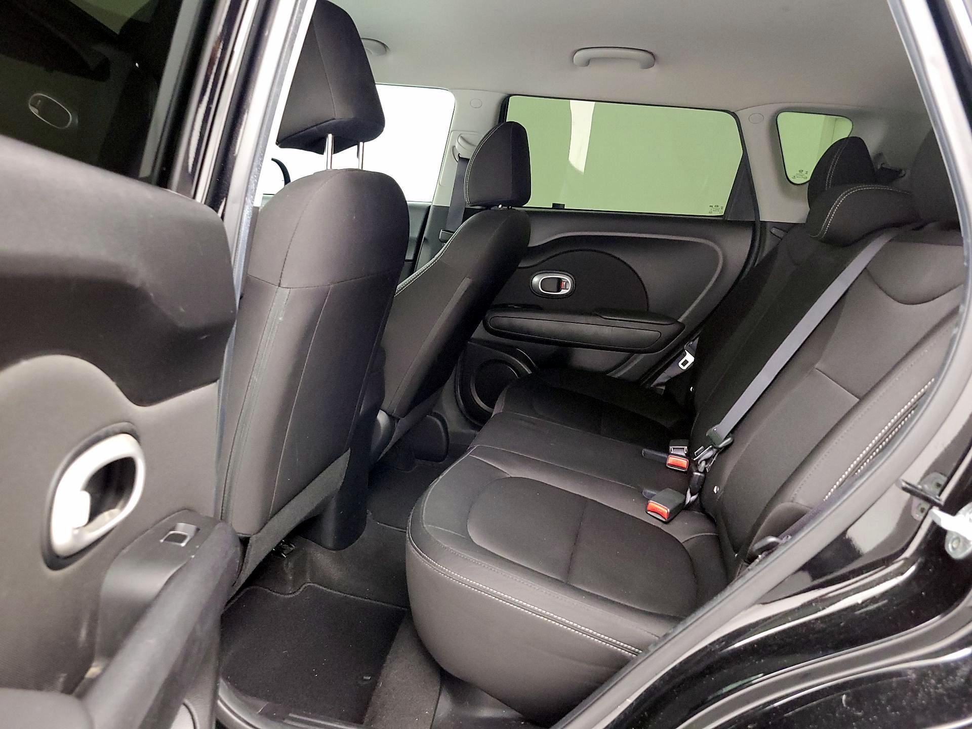 Thumbnail: 2018 Kia Soul - 18