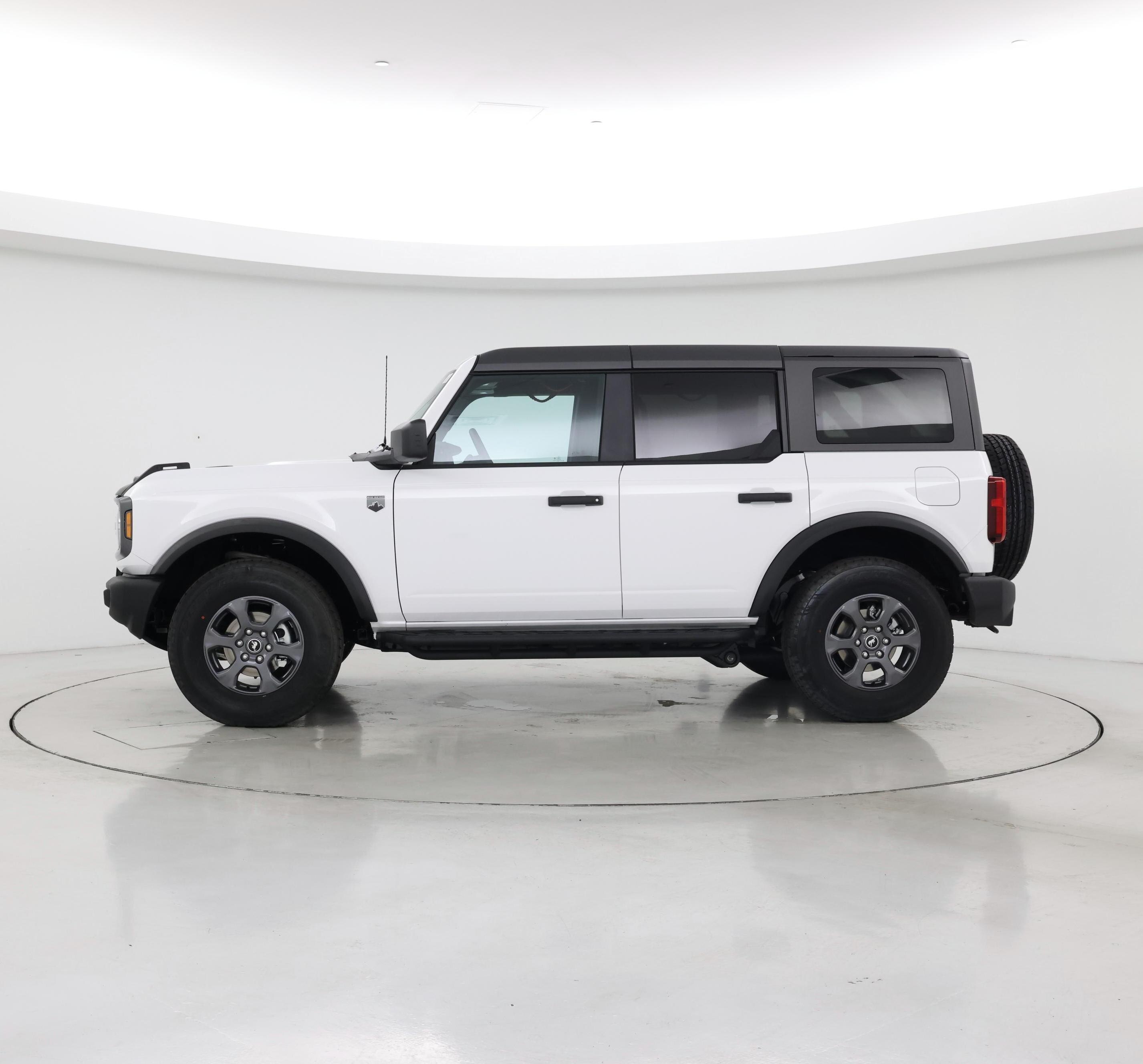 Thumbnail: 2024 Ford Bronco - 3