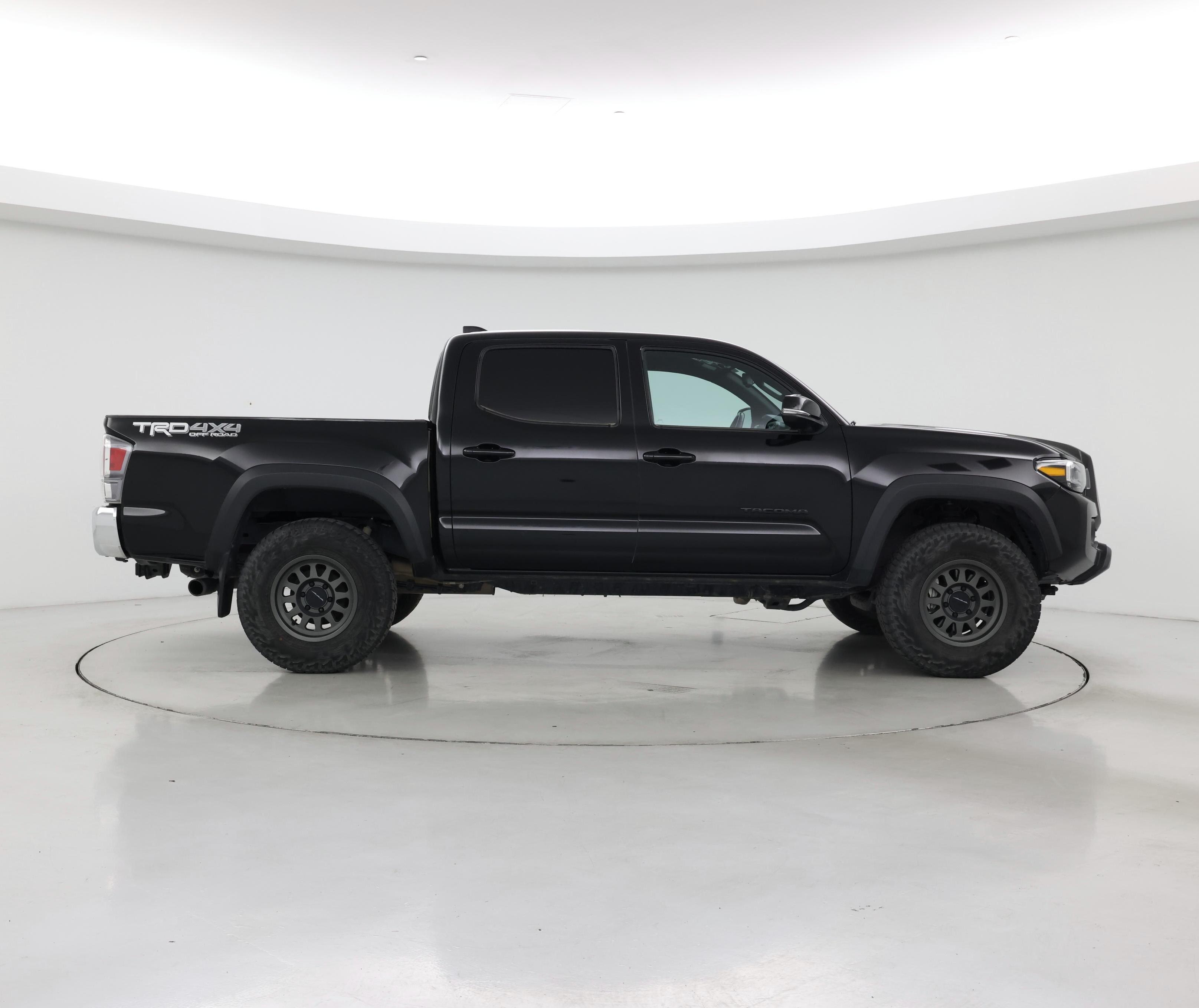 Thumbnail: 2023 Toyota Tacoma - 7