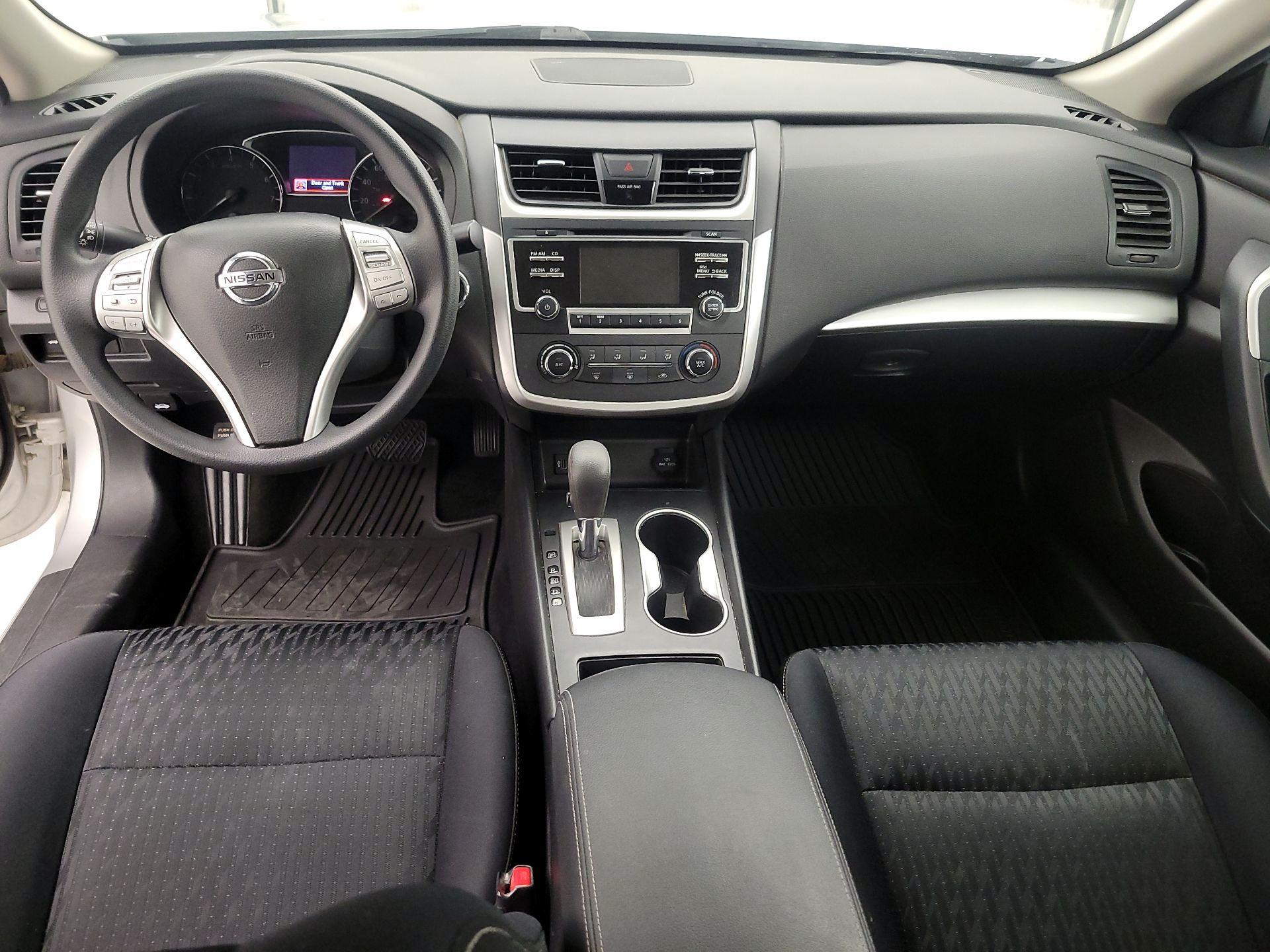 Thumbnail: 2018 Nissan Altima - 9