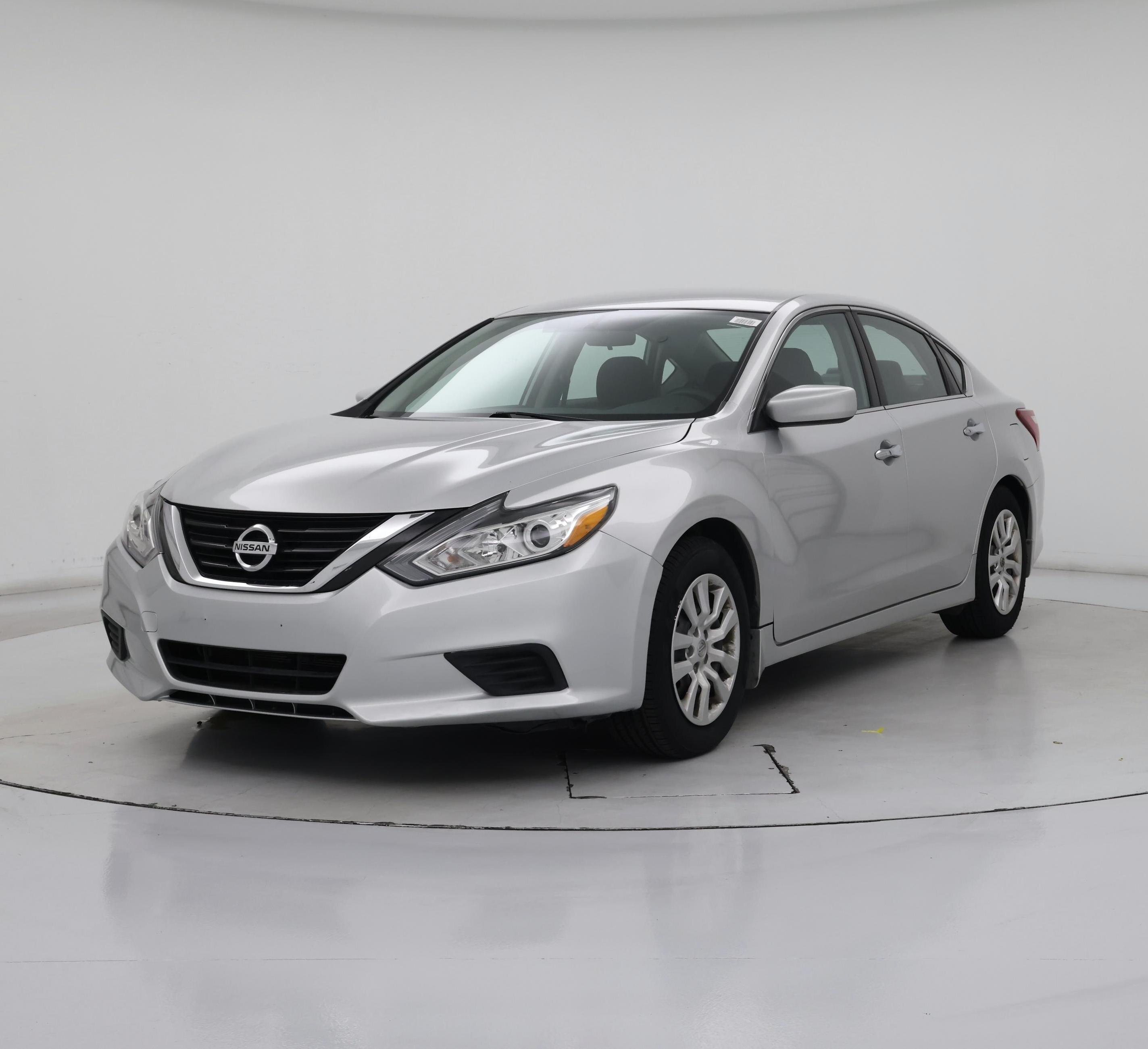 Thumbnail: 2018 Nissan Altima - 4