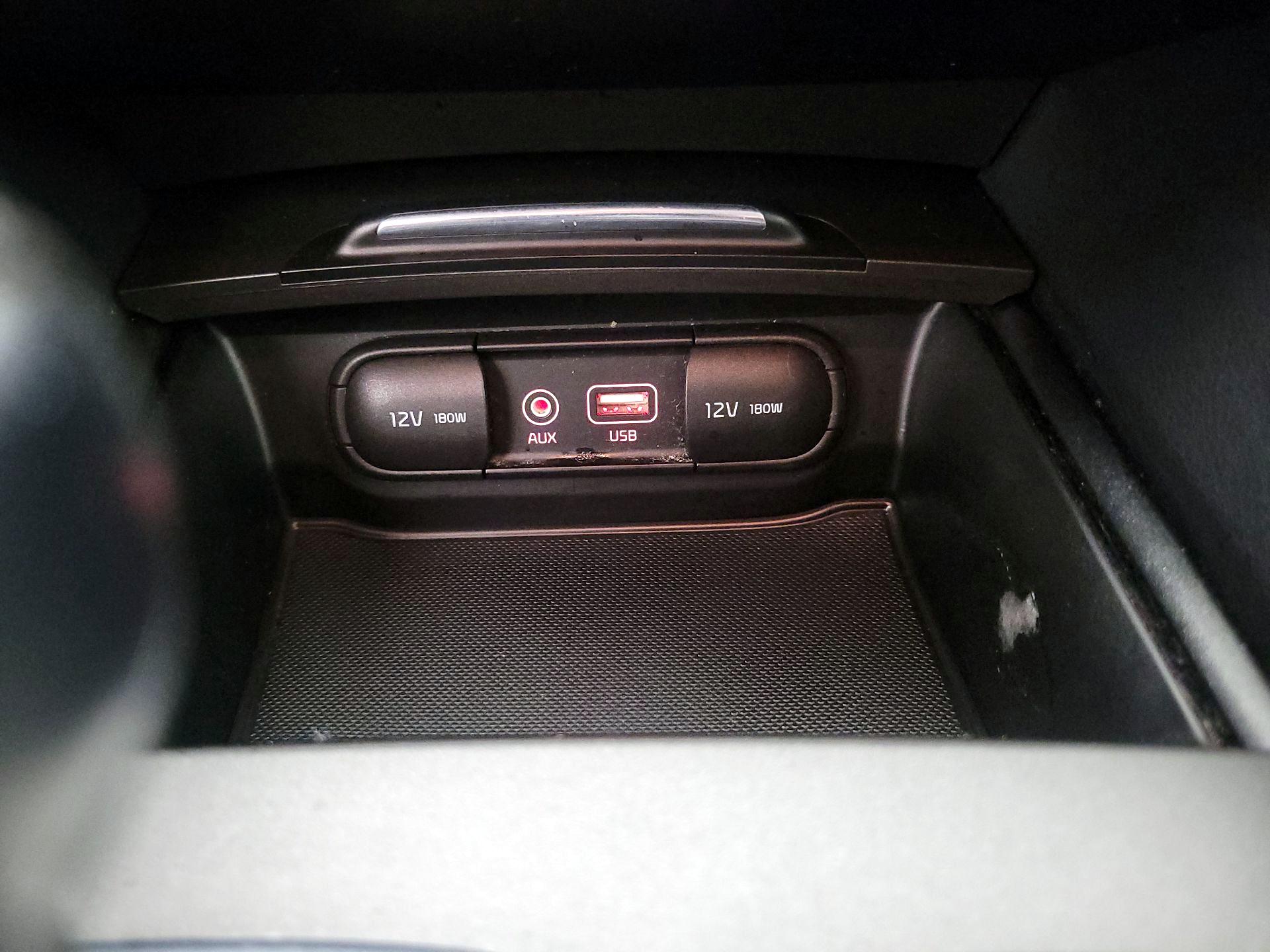 Thumbnail: 2016 Kia Optima - 18