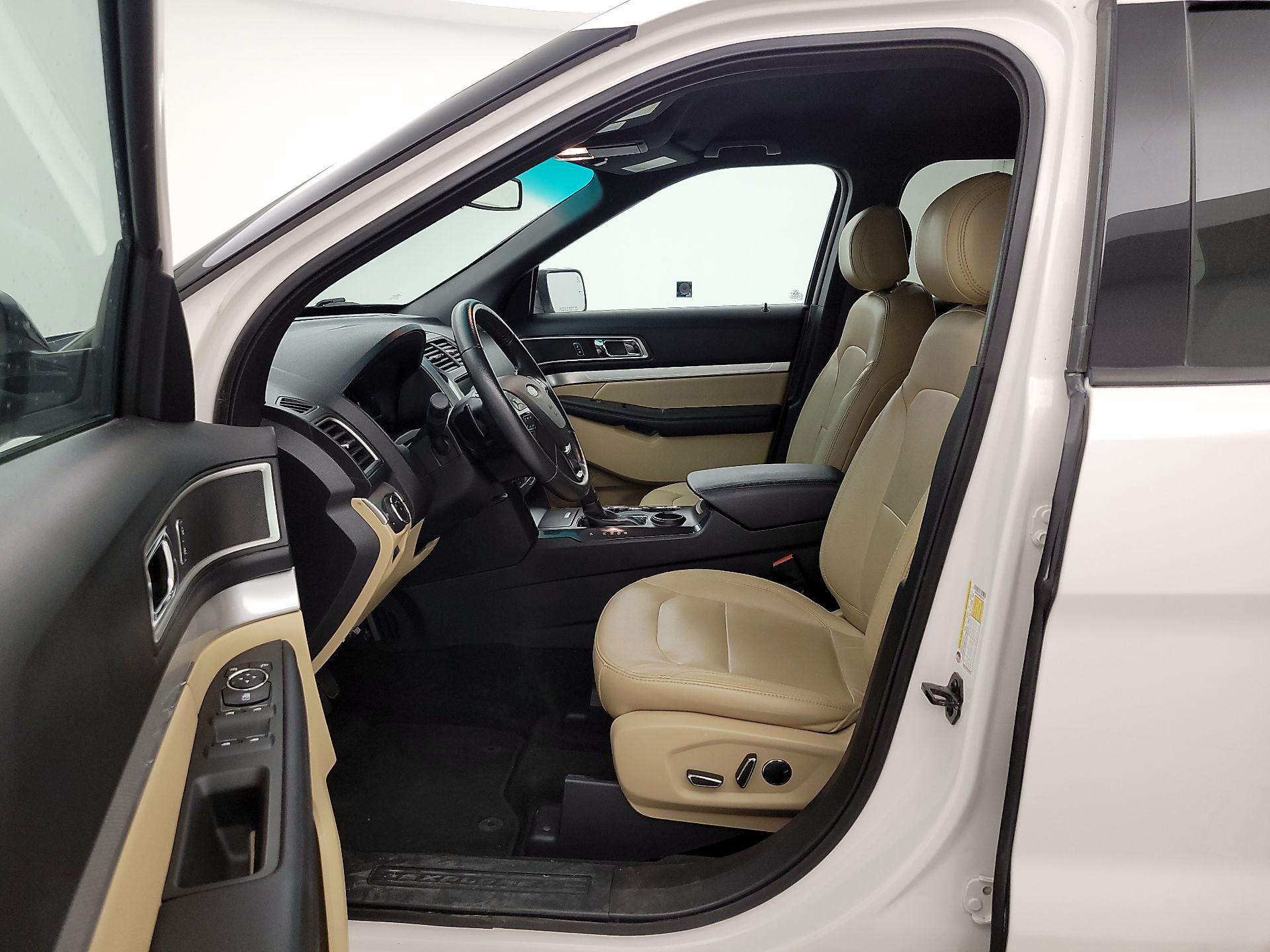 Thumbnail: 2017 Ford Explorer - 11