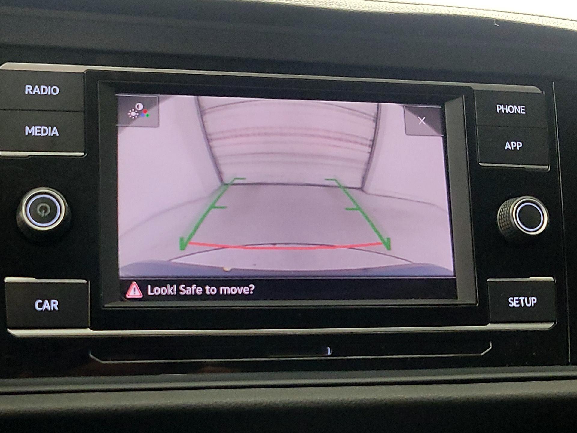 Thumbnail: 2019 Volkswagen Jetta - 14