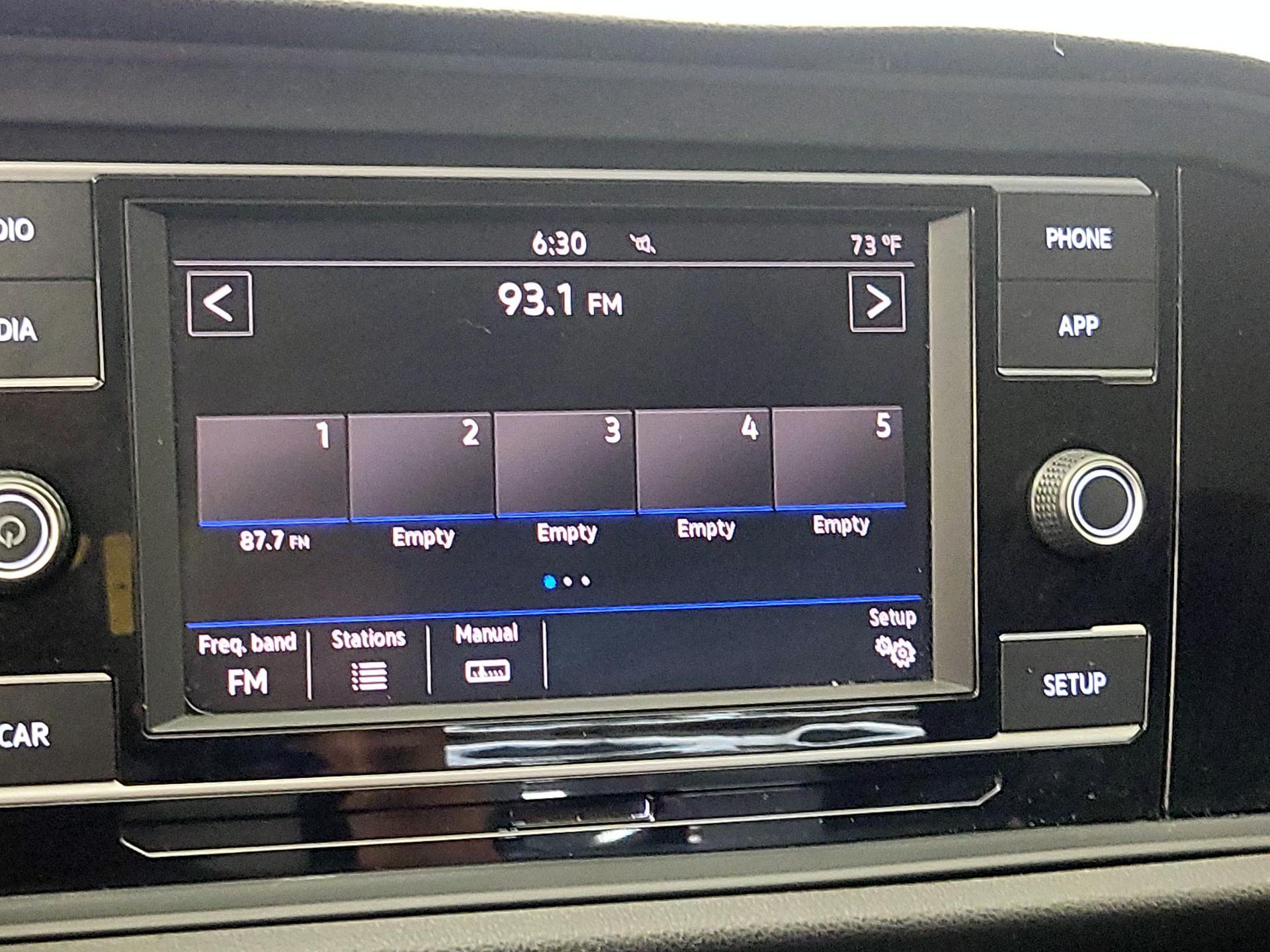 Thumbnail: 2019 Volkswagen Jetta - 15