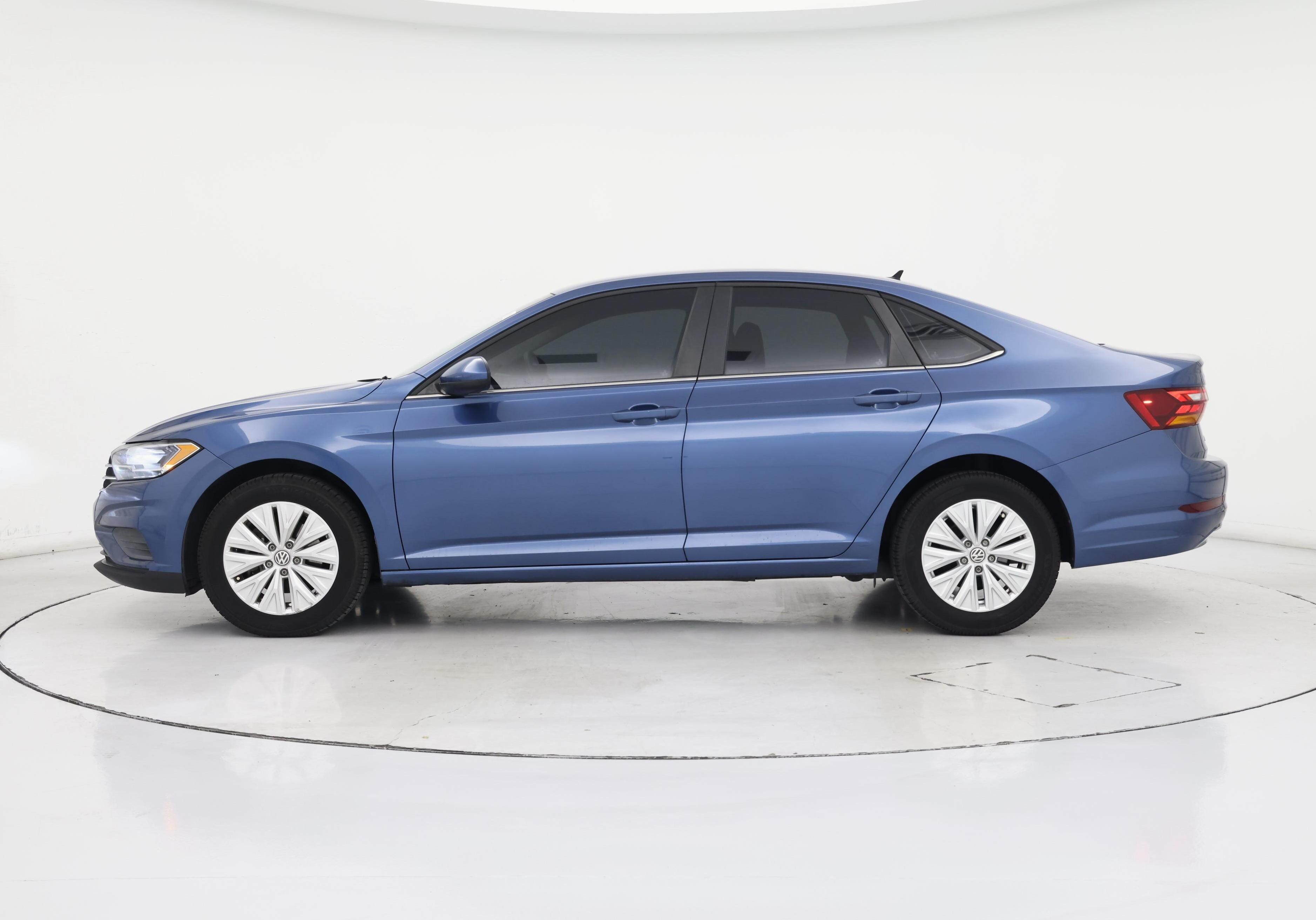 Thumbnail: 2019 Volkswagen Jetta - 3