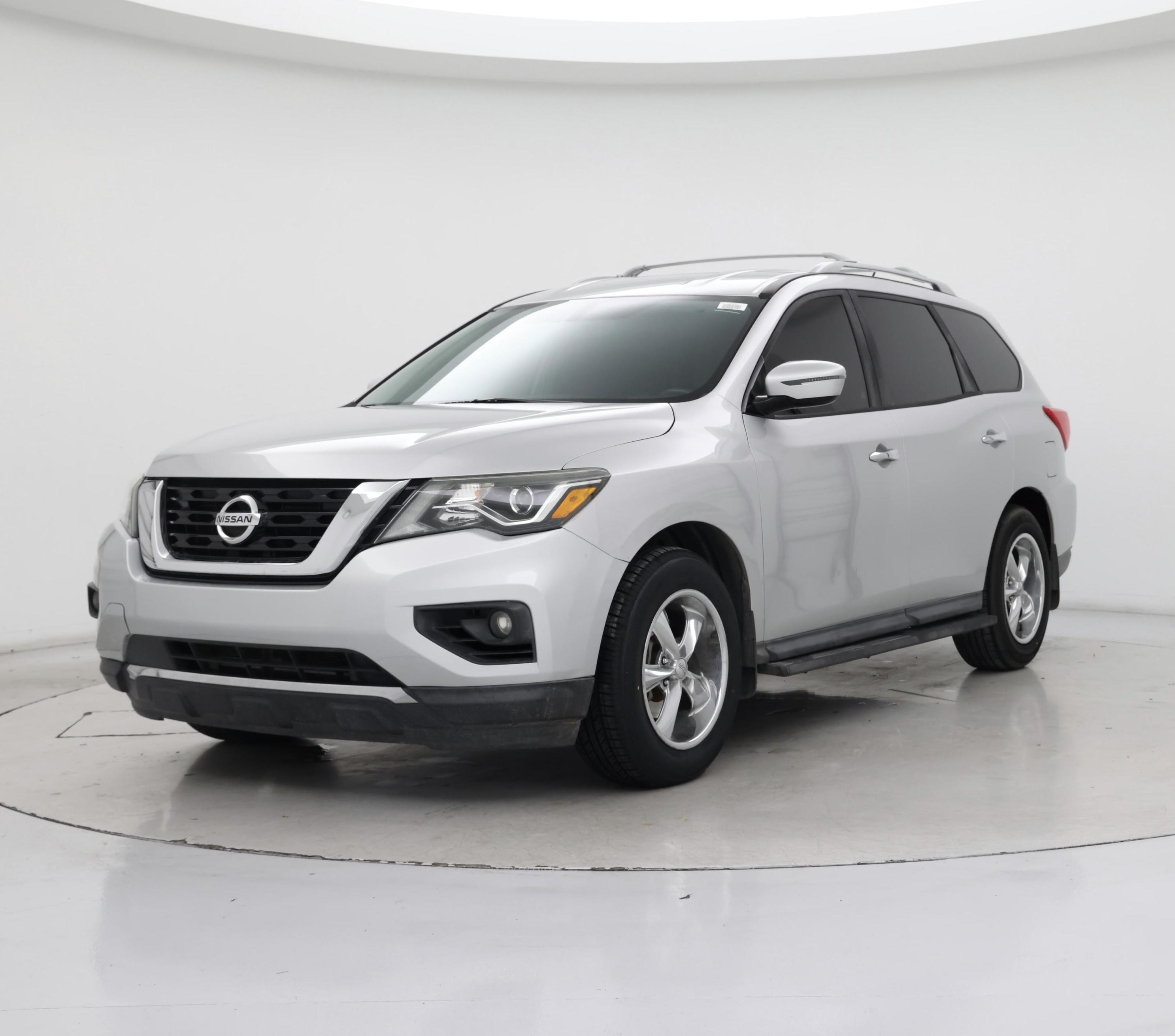 Thumbnail: 2017 Nissan Pathfinder - 4