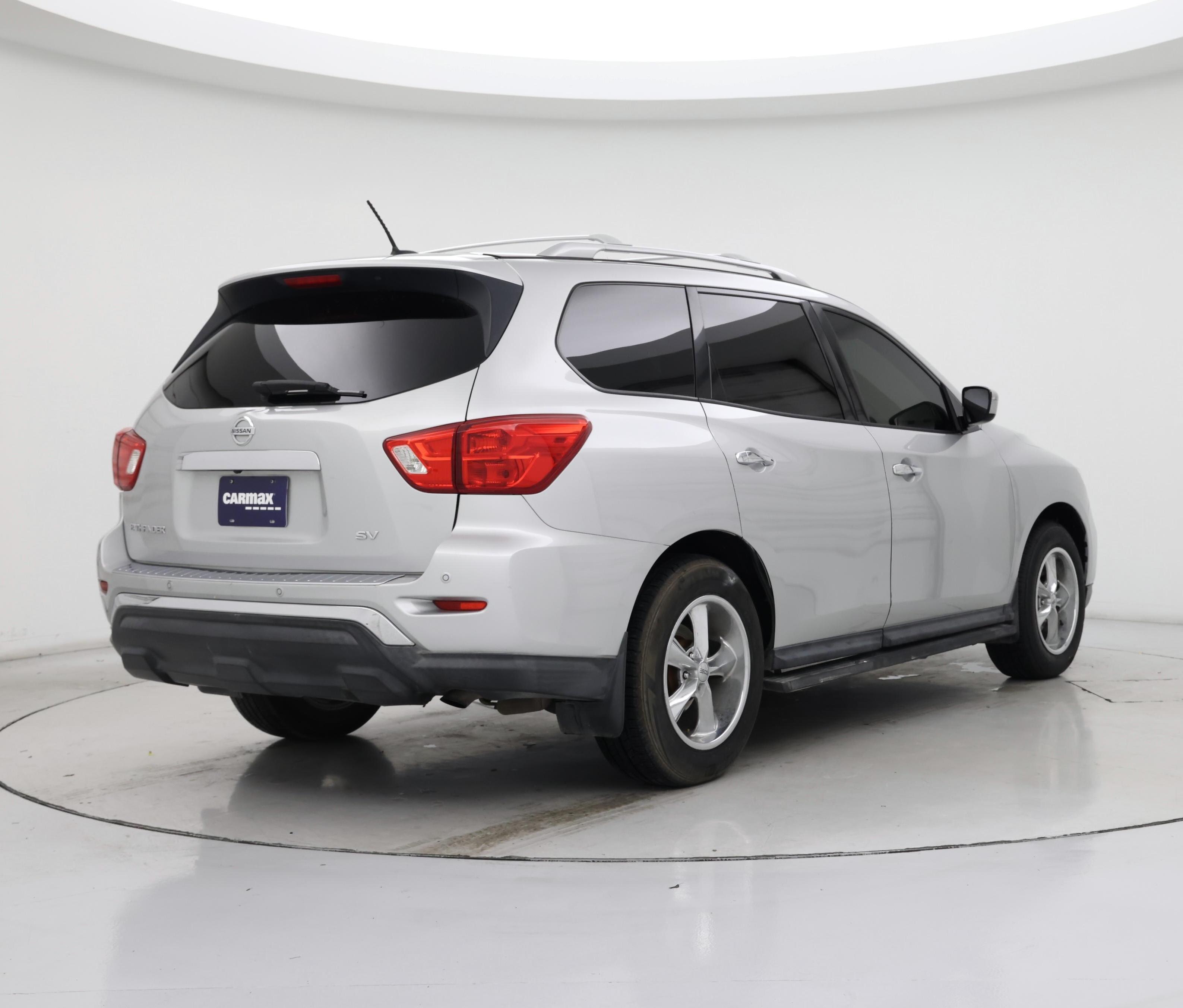 Thumbnail: 2017 Nissan Pathfinder - 8