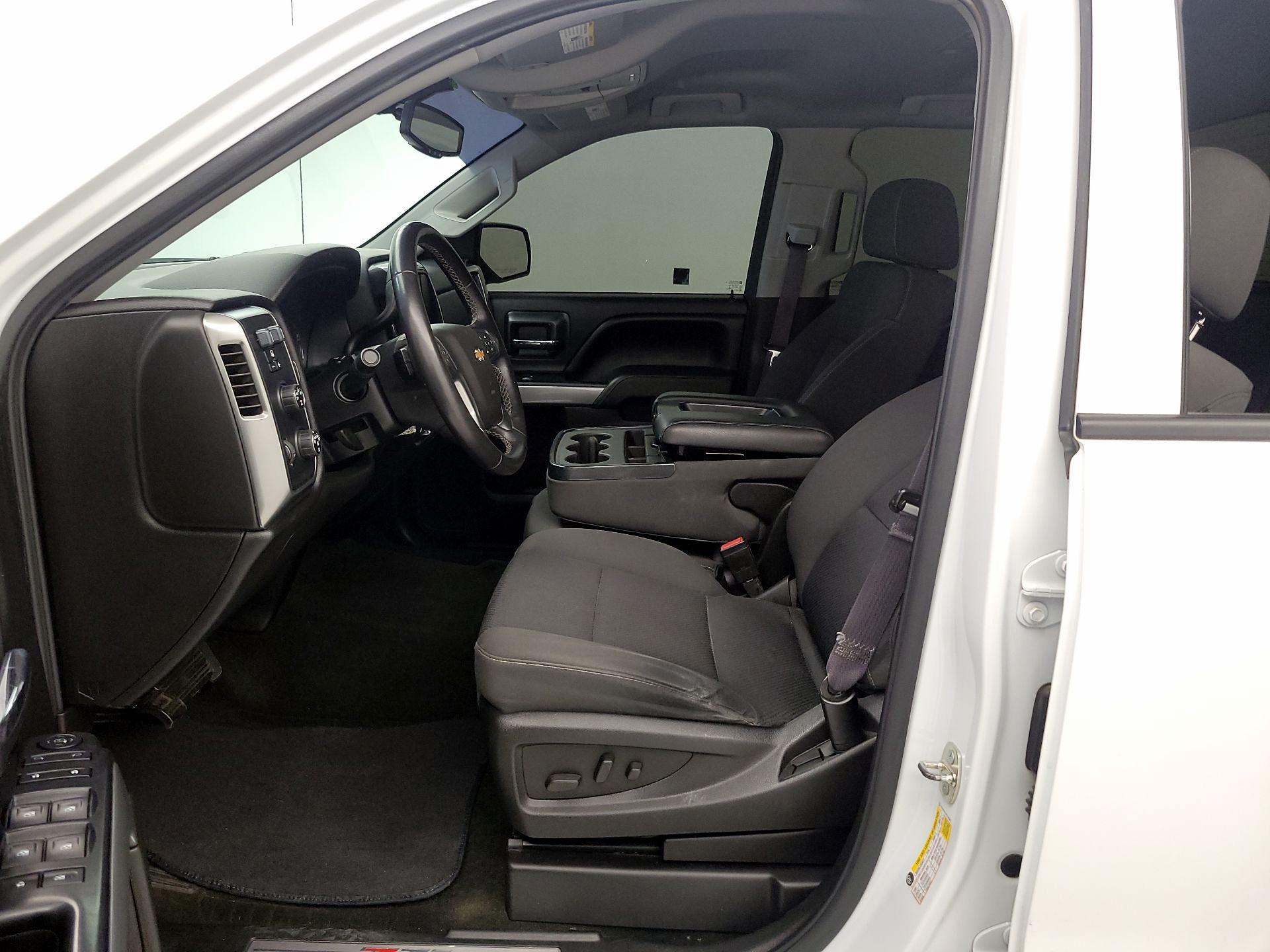 Thumbnail: 2015 Chevrolet Silverado 1500 - 11