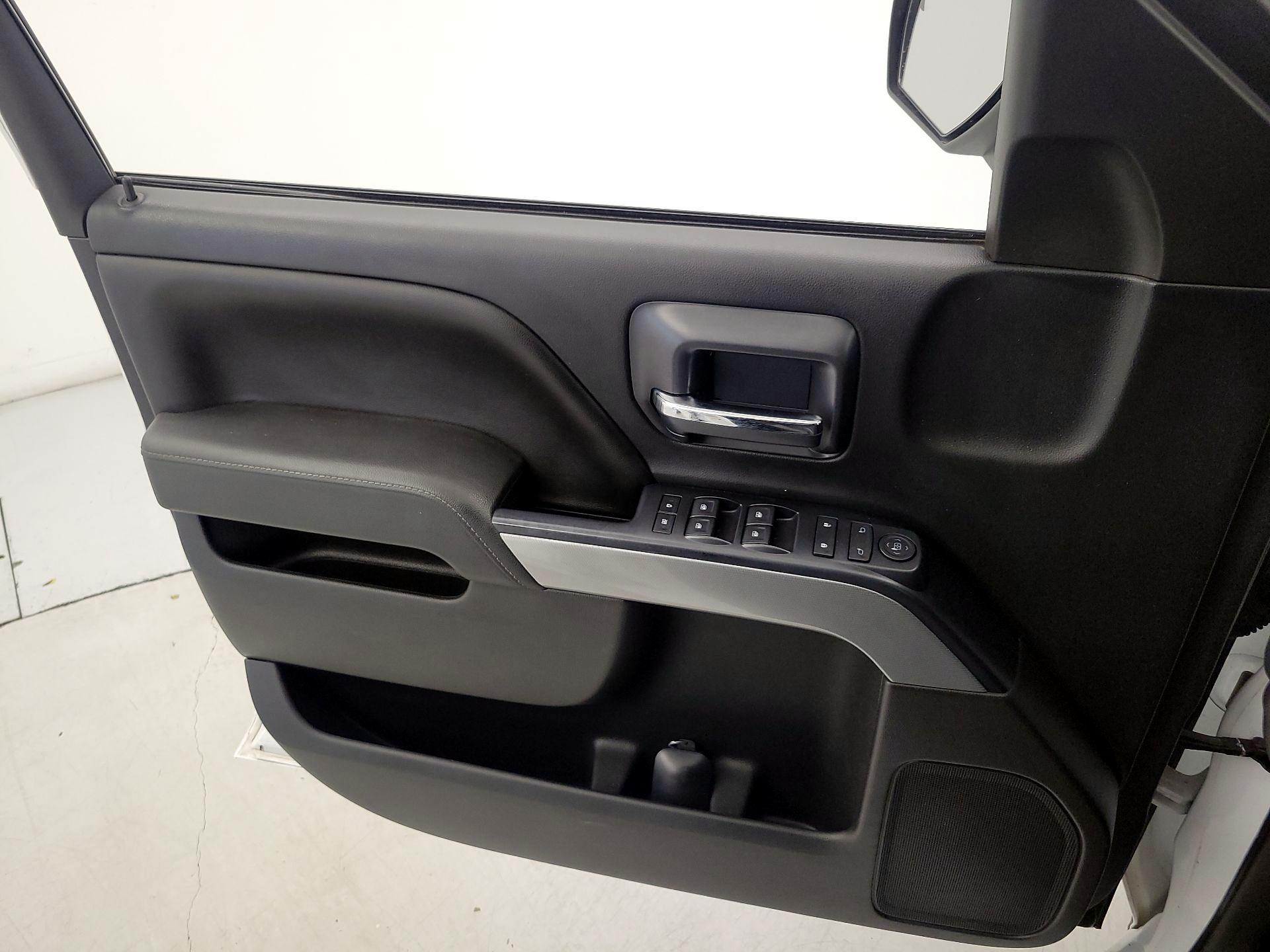Thumbnail: 2015 Chevrolet Silverado 1500 - 12