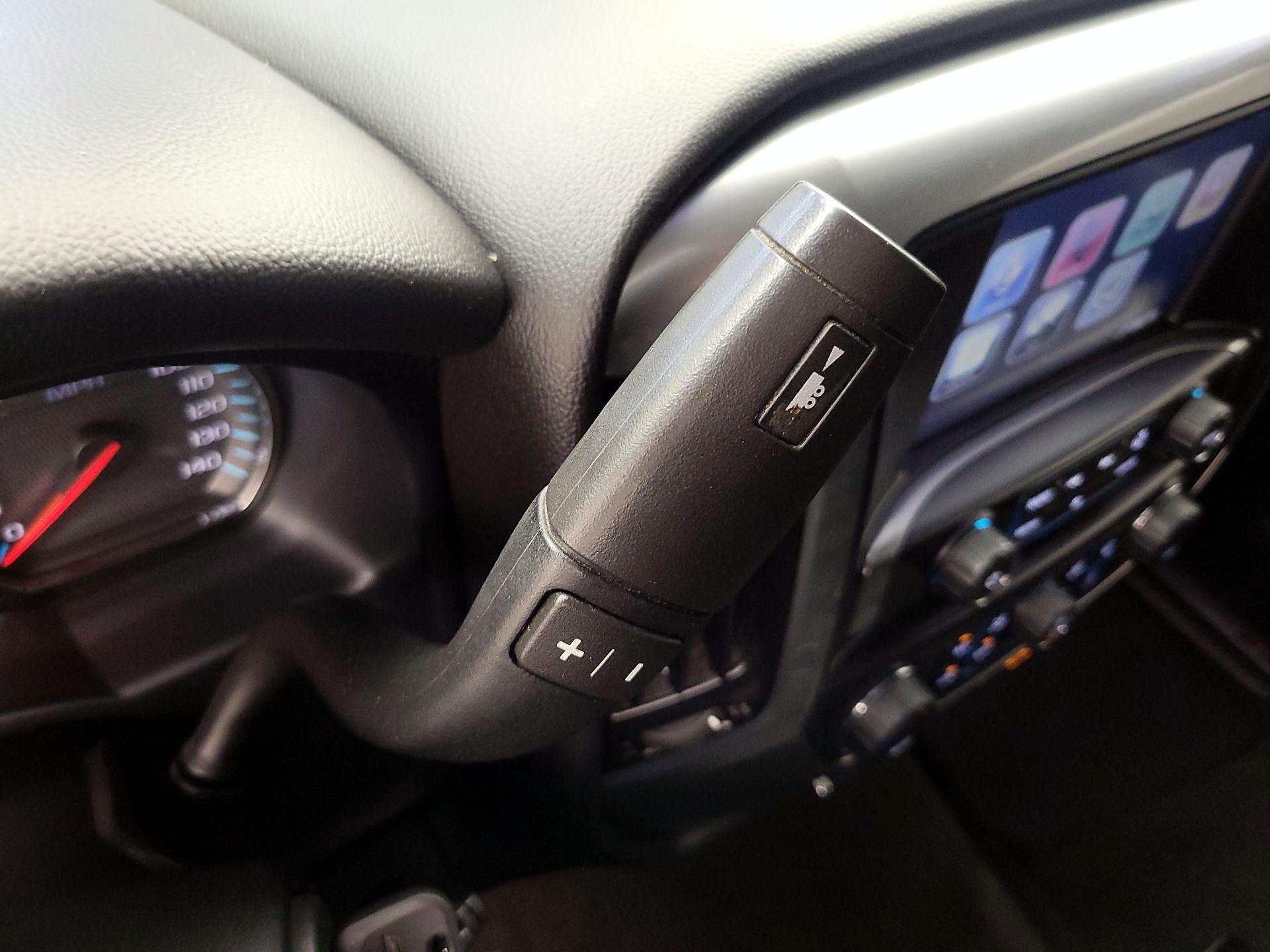 Thumbnail: 2015 Chevrolet Silverado 1500 - 17