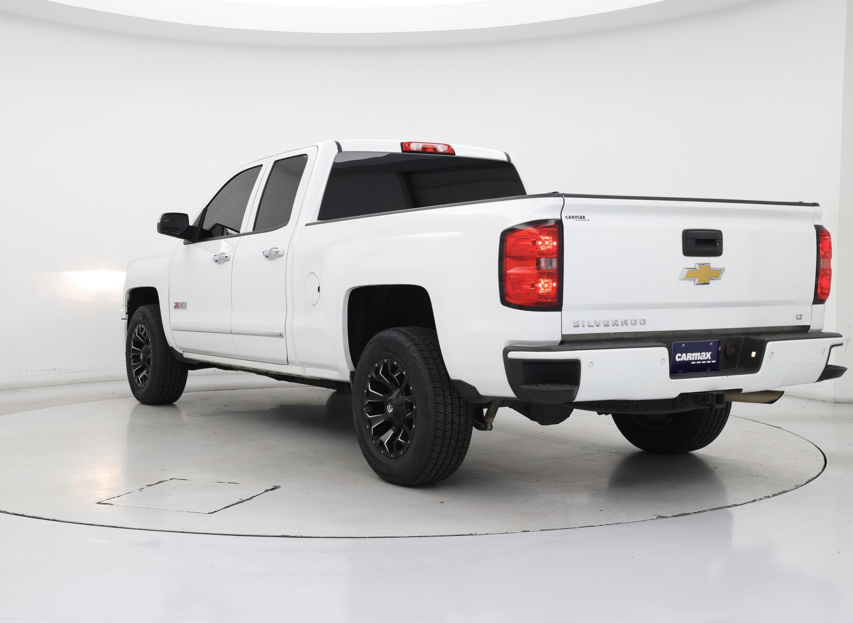 Thumbnail: 2015 Chevrolet Silverado 1500 - 2