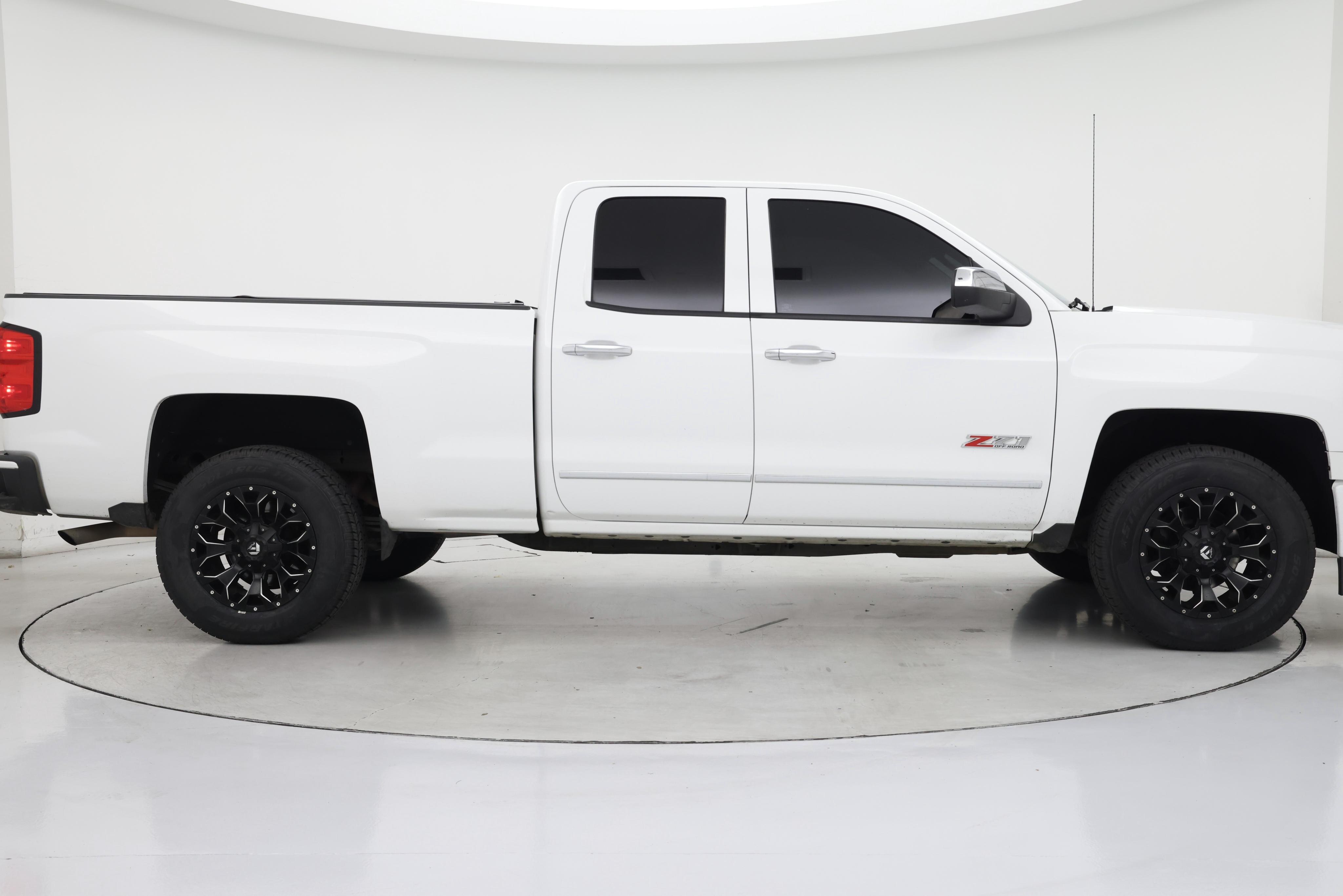 Thumbnail: 2015 Chevrolet Silverado 1500 - 7
