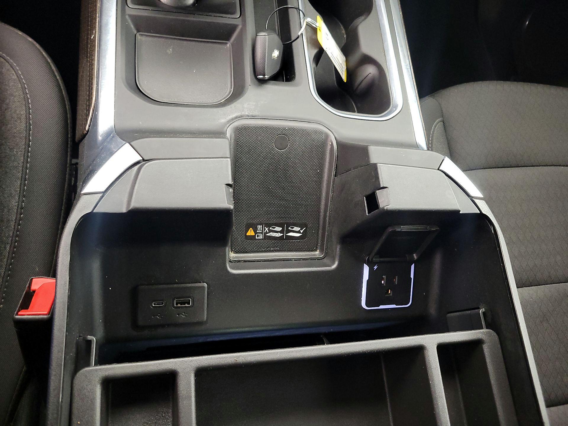 Thumbnail: 2024 Chevrolet Silverado 1500 - 19