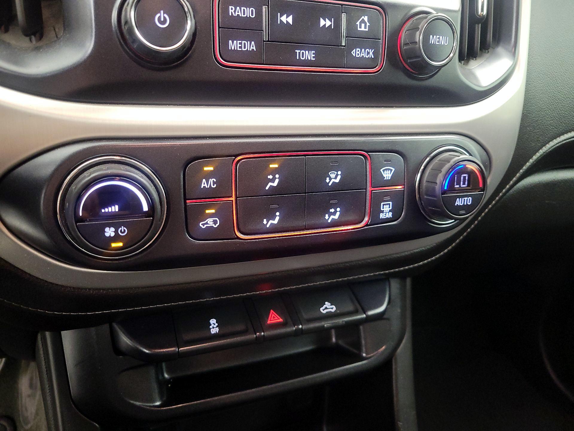 Thumbnail: 2016 GMC Canyon - 16