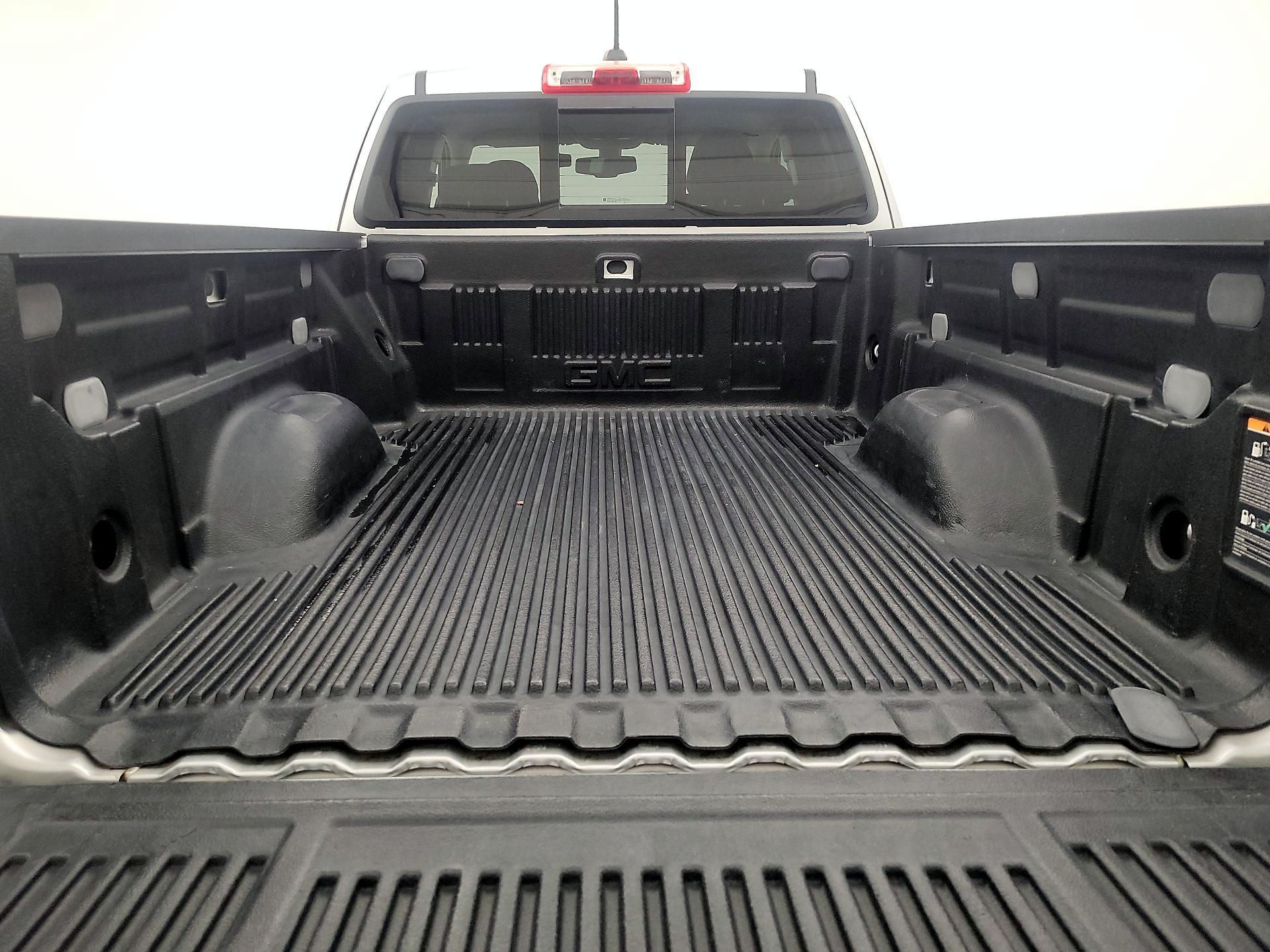 Thumbnail: 2016 GMC Canyon - 20