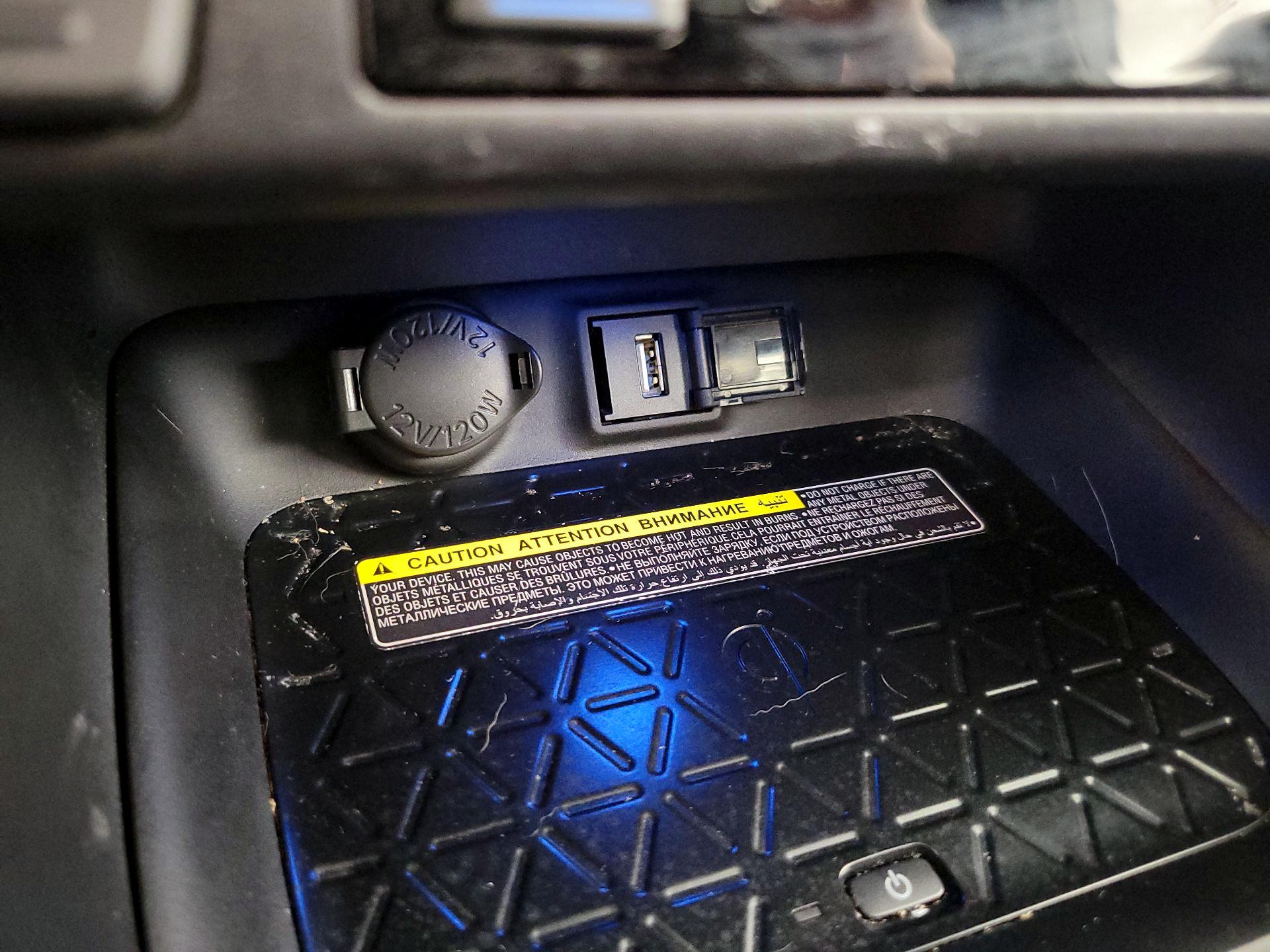 Thumbnail: 2021 Toyota RAV4 - 19