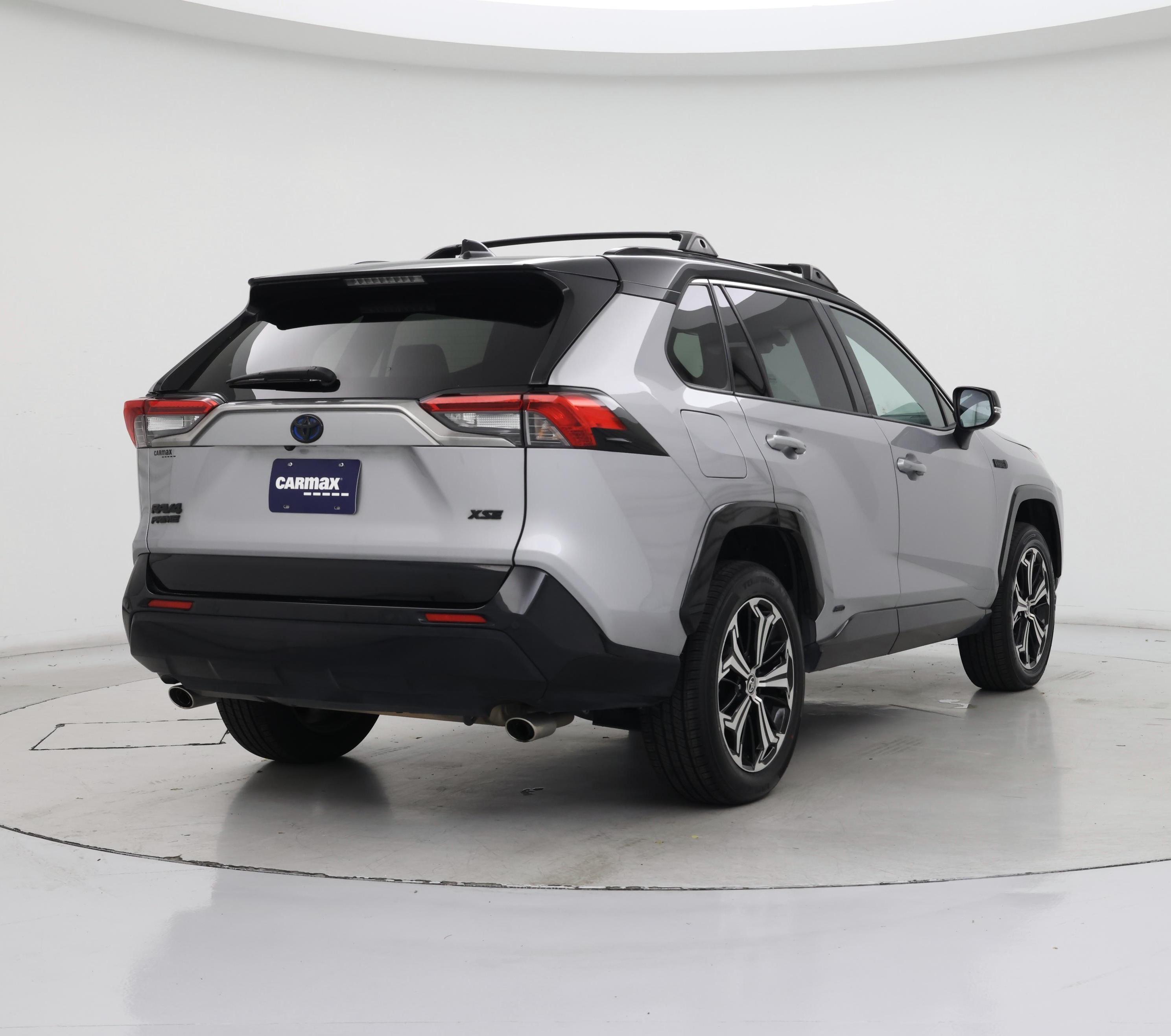 Thumbnail: 2021 Toyota RAV4 - 8