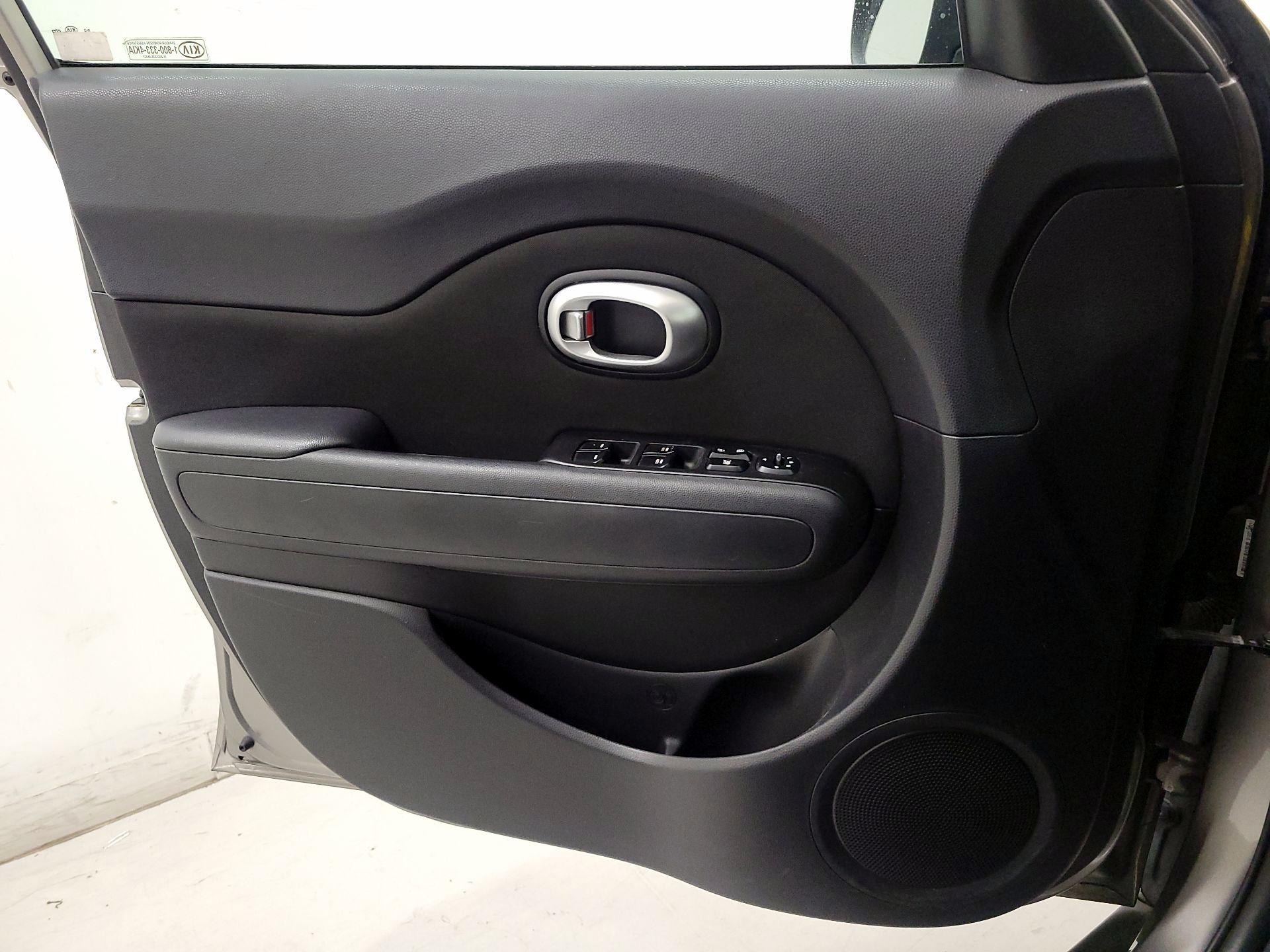 Thumbnail: 2014 Kia Soul - 12