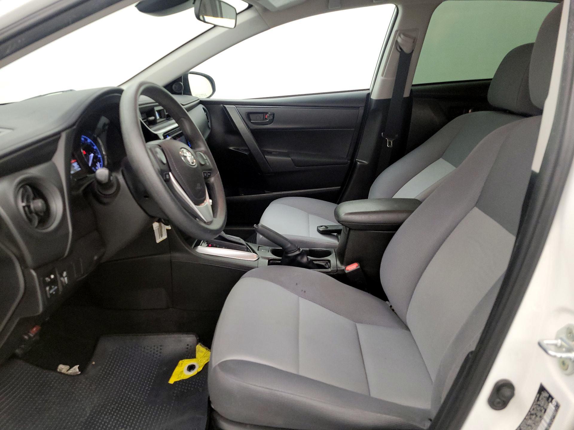 Thumbnail: 2017 Toyota Corolla - 11
