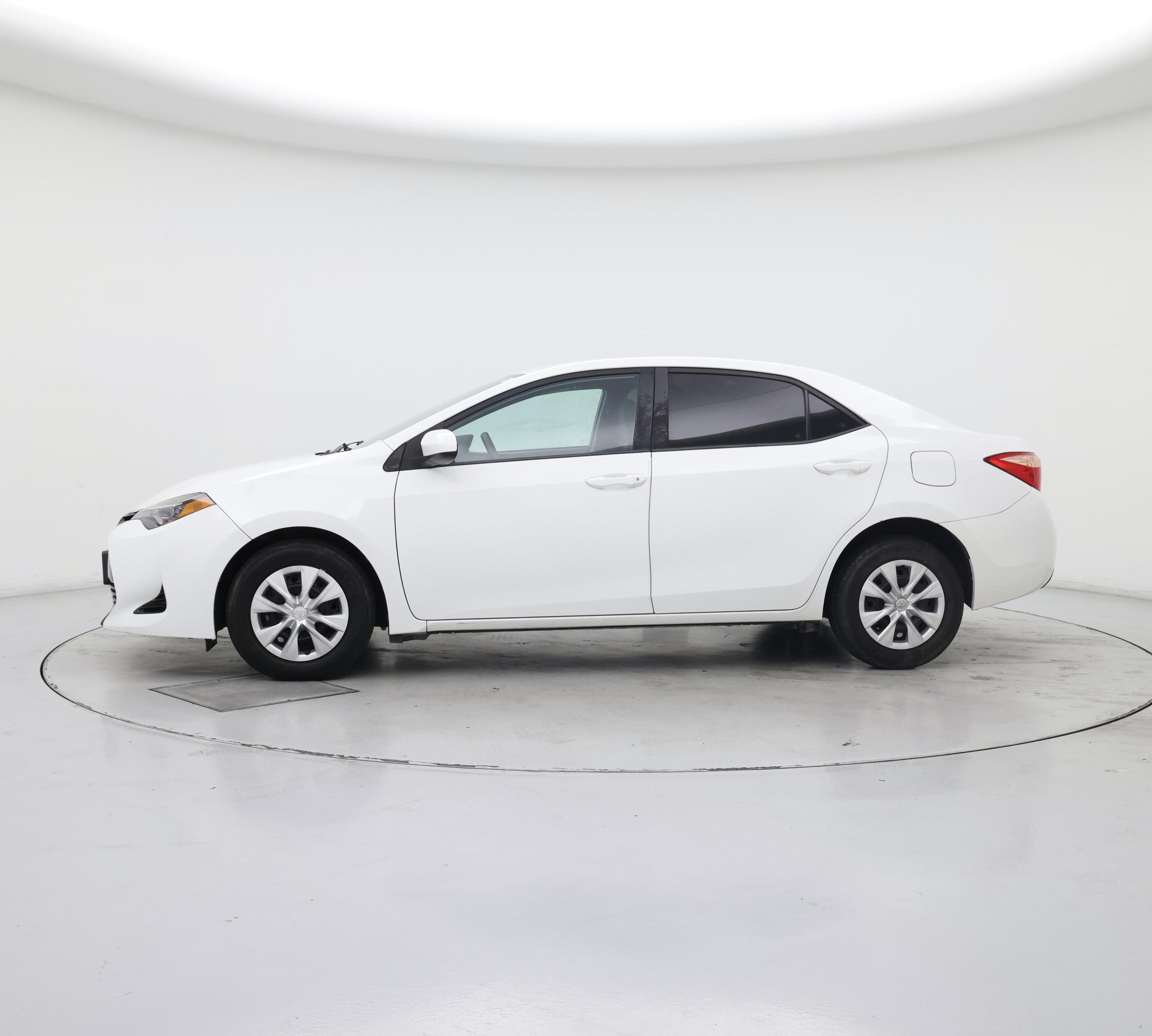 Thumbnail: 2017 Toyota Corolla - 3