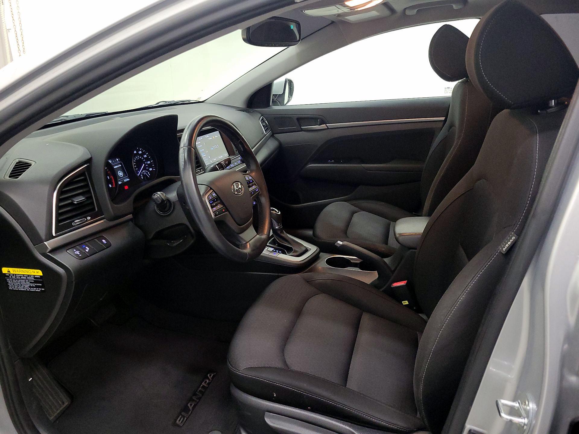 Thumbnail: 2018 Hyundai Elantra - 11