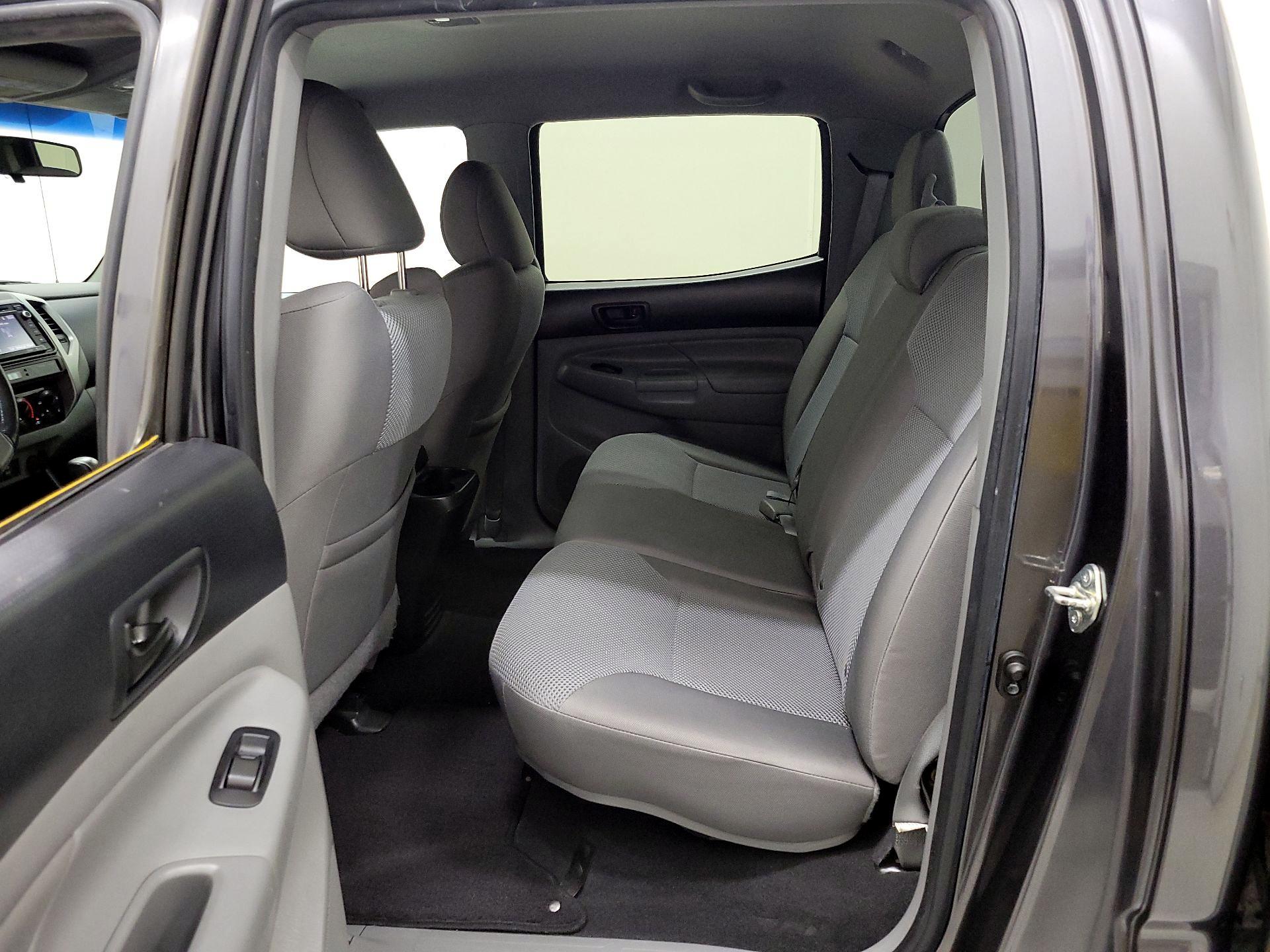 Thumbnail: 2014 Toyota Tacoma - 19