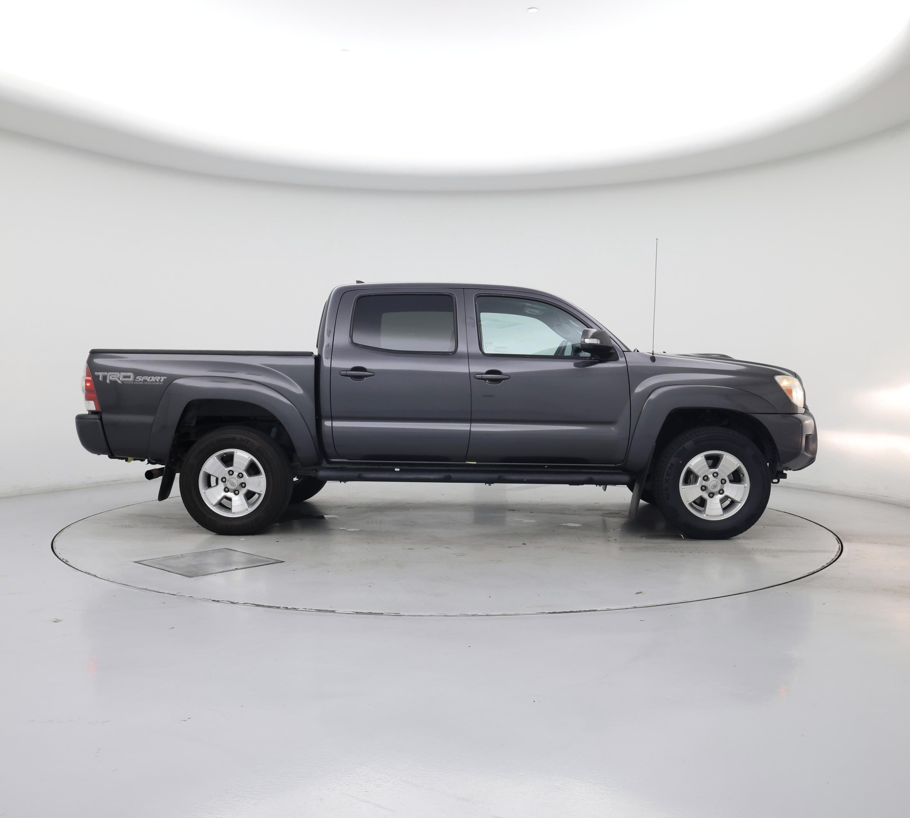 Thumbnail: 2014 Toyota Tacoma - 7