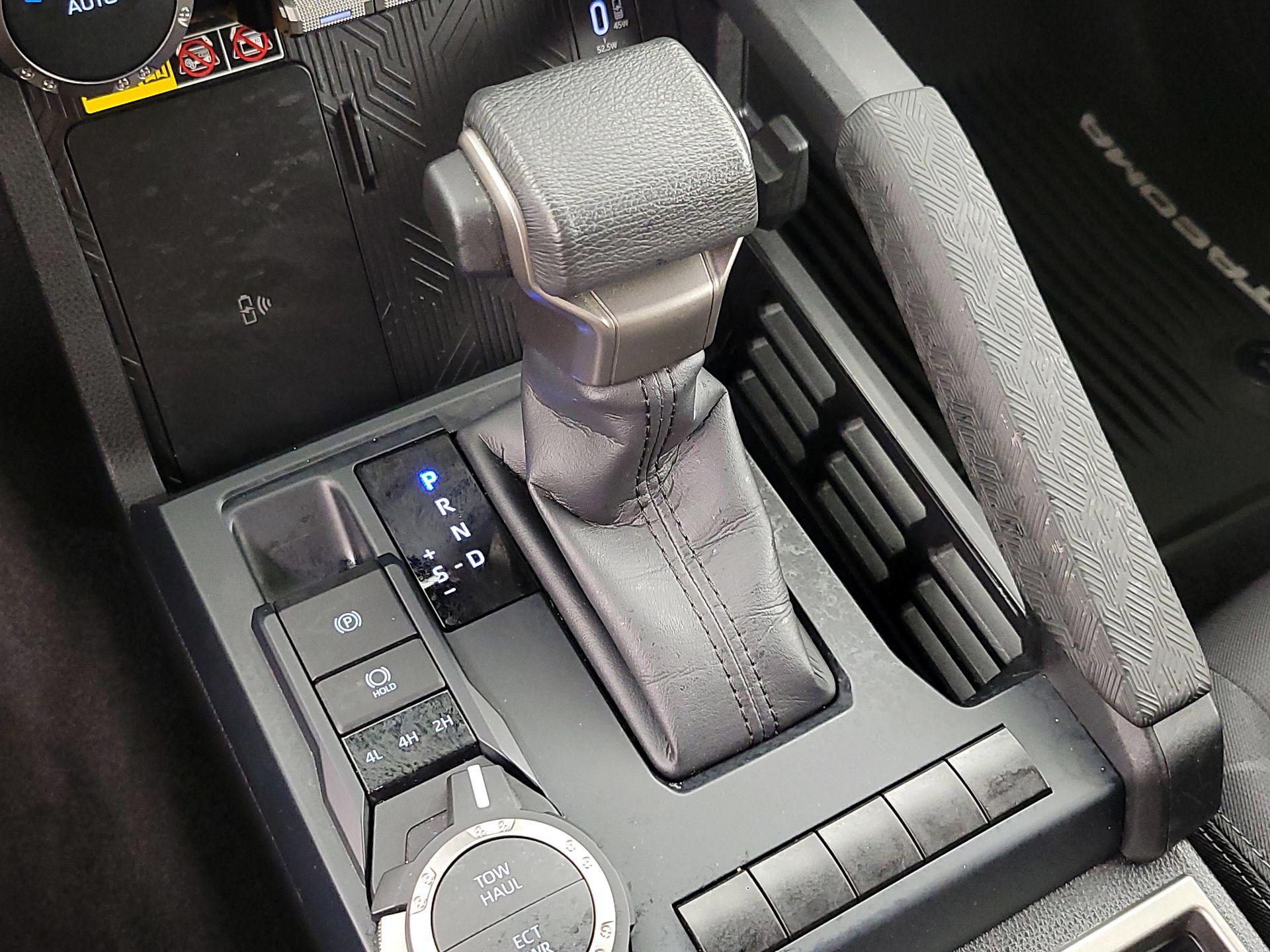 Thumbnail: 2024 Toyota Tacoma - 17
