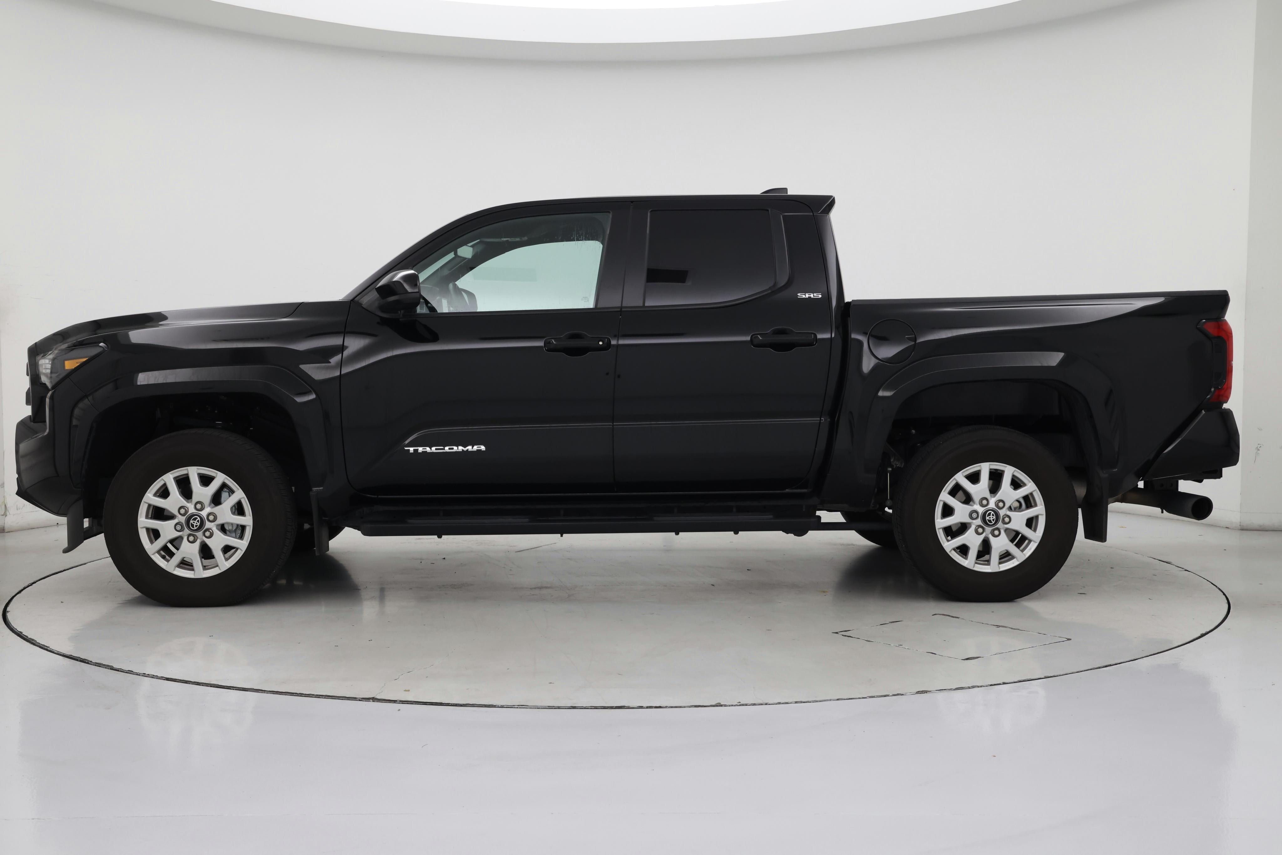 Thumbnail: 2024 Toyota Tacoma - 3