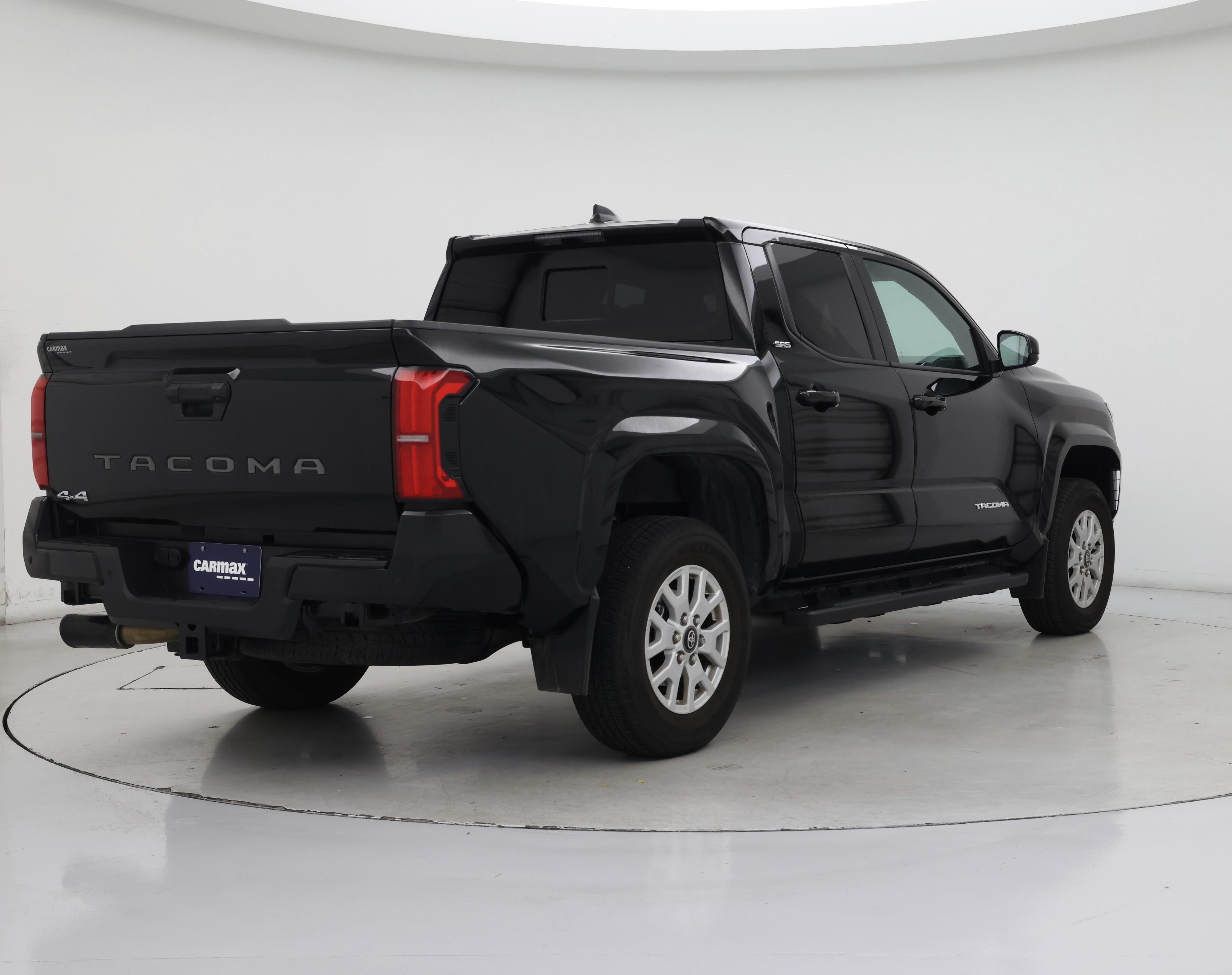 Thumbnail: 2024 Toyota Tacoma - 8