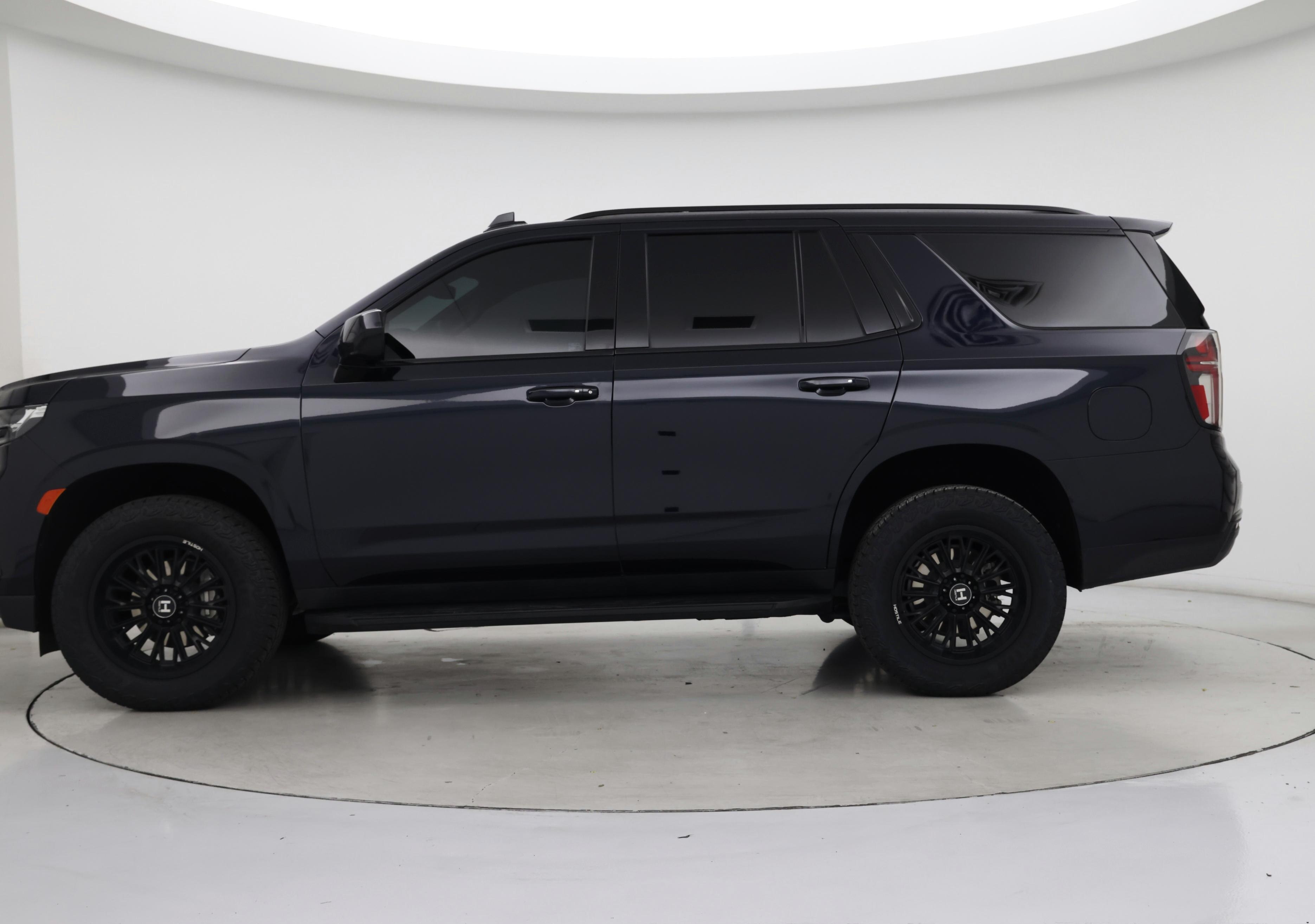 Thumbnail: 2024 Chevrolet Tahoe - 3