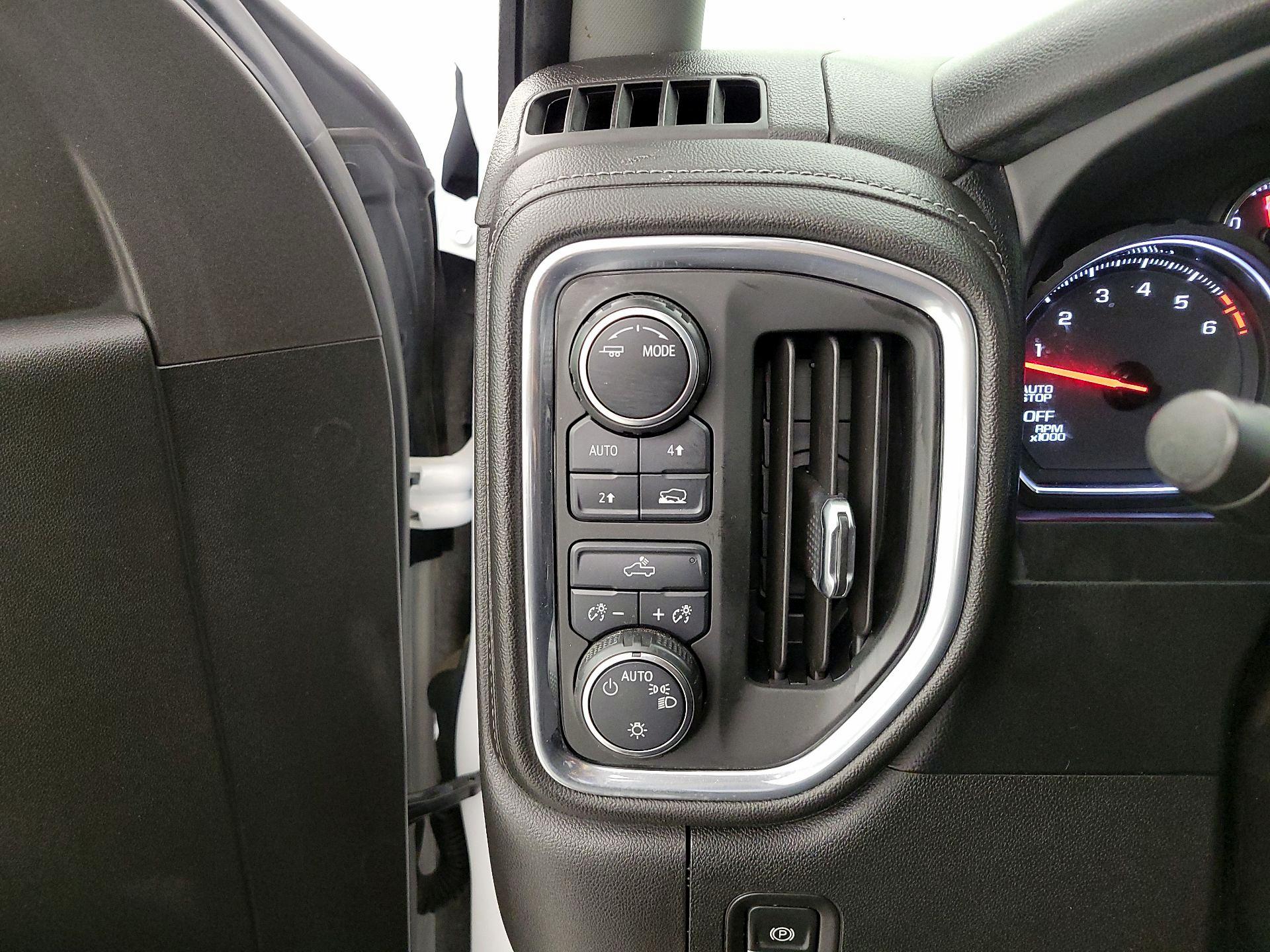 Thumbnail: 2021 Chevrolet Silverado 1500 - 13