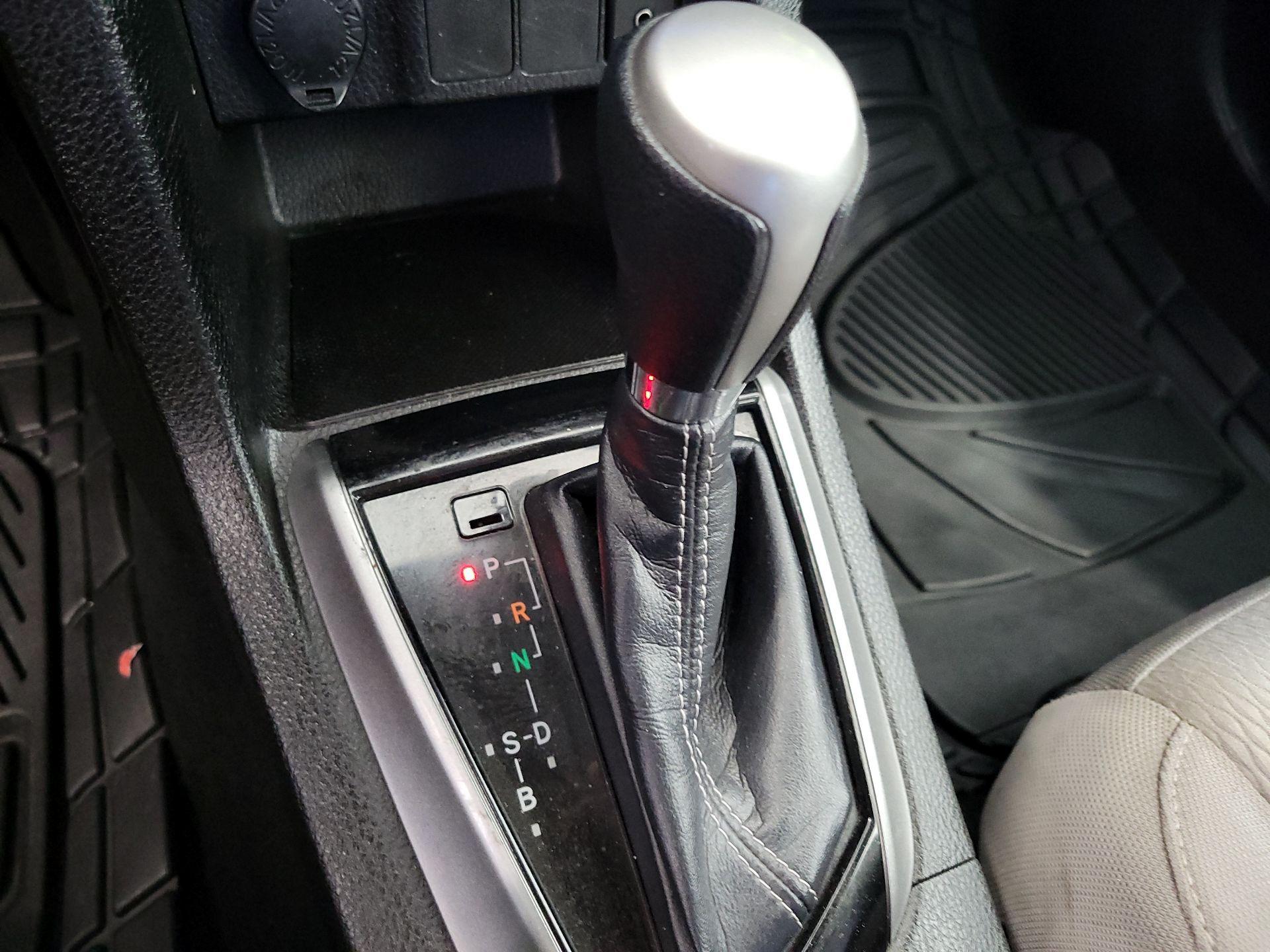 Thumbnail: 2016 Toyota Corolla - 17