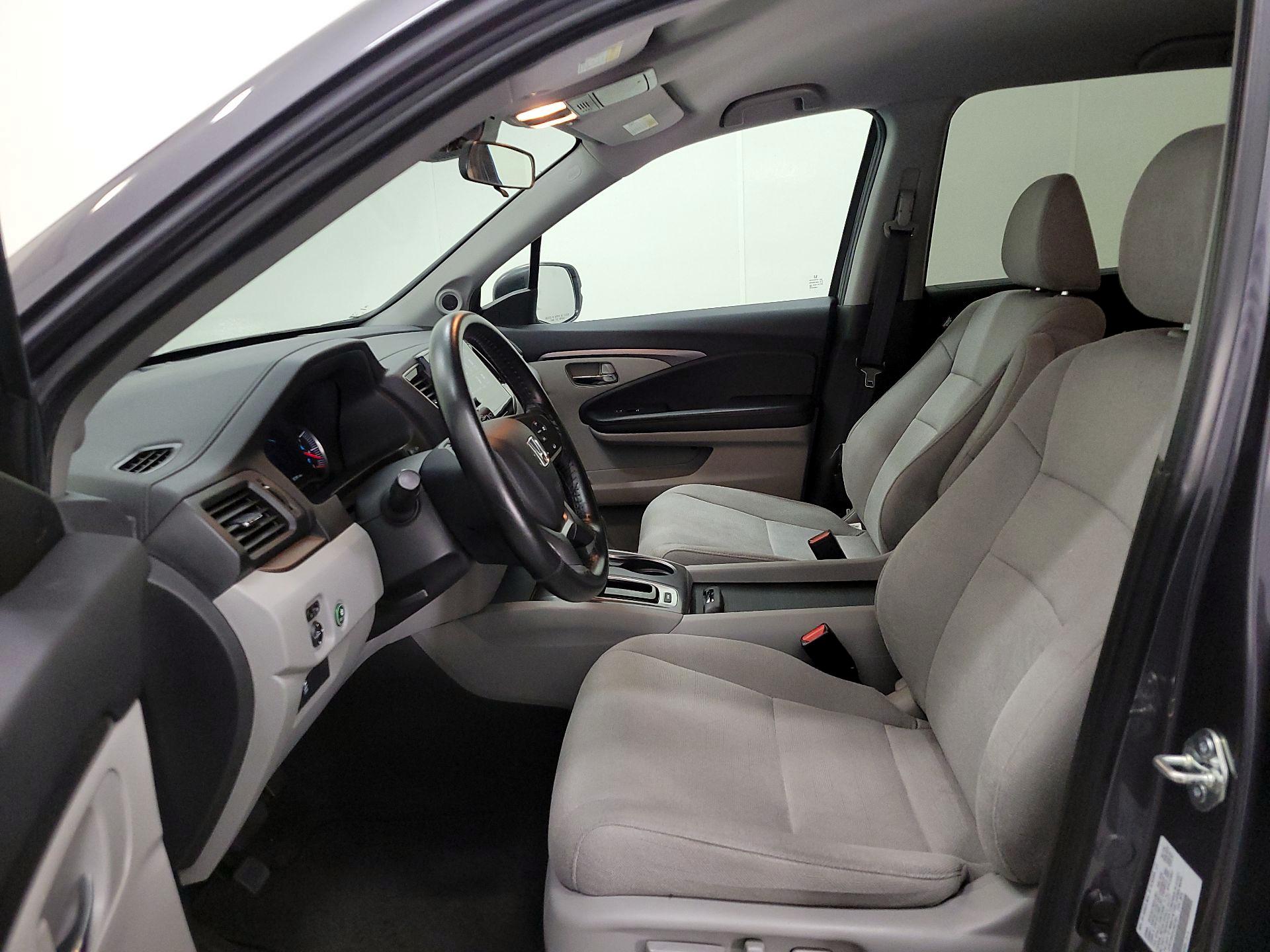 Thumbnail: 2020 Honda Pilot - 11