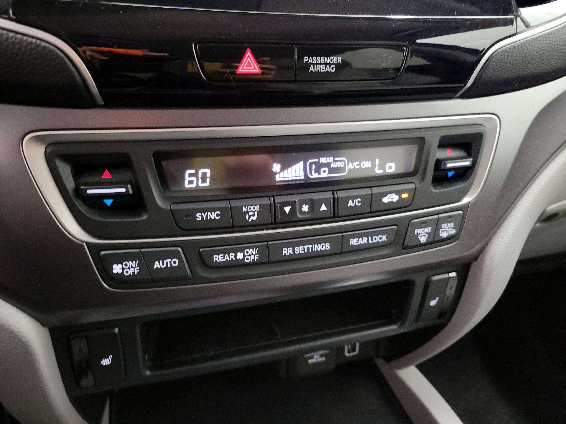 Thumbnail: 2020 Honda Pilot - 16