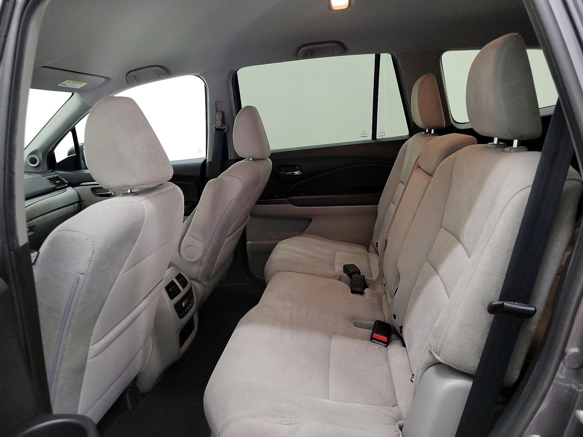 Thumbnail: 2020 Honda Pilot - 19